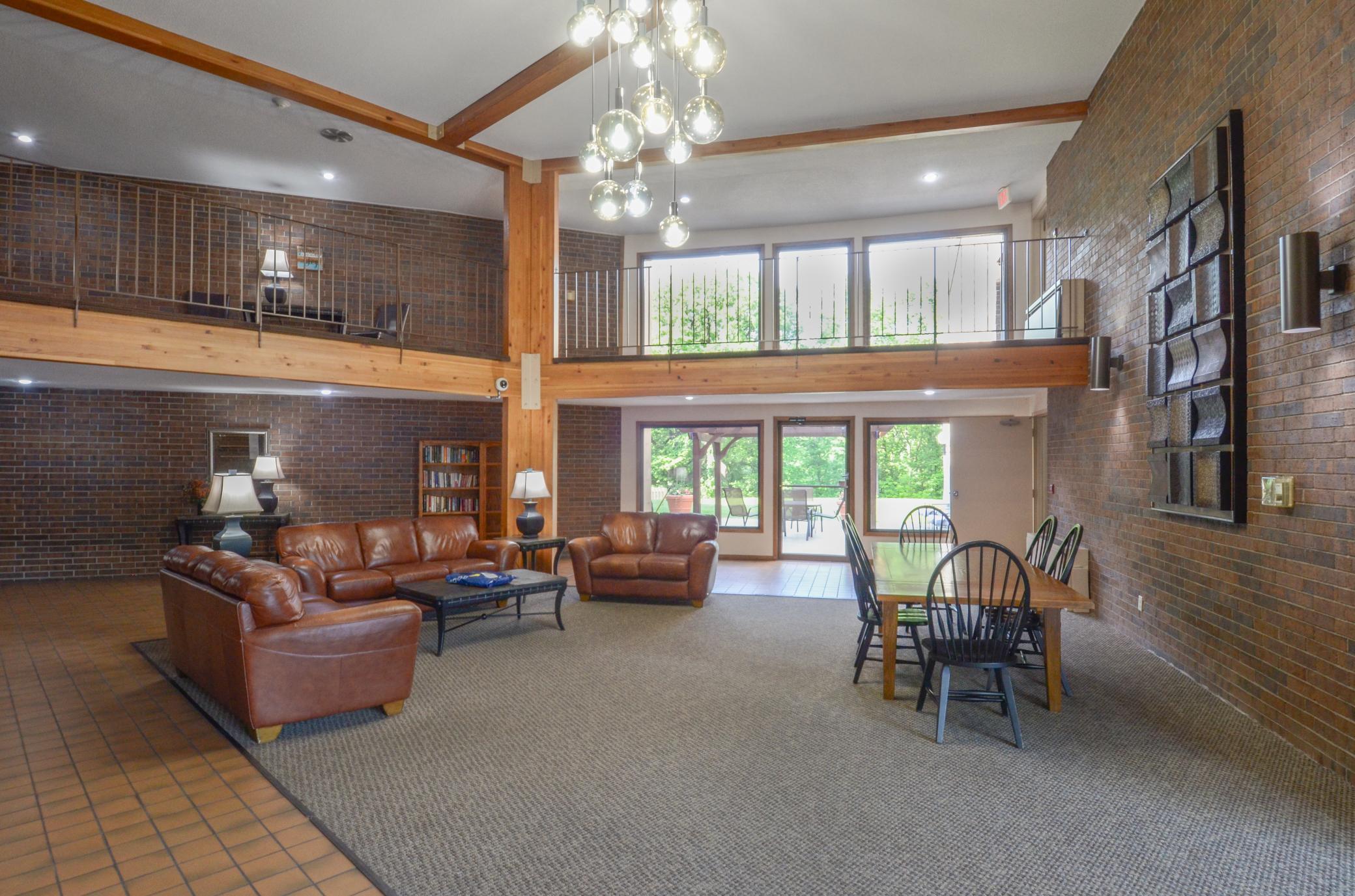 9400 Old Cedar Avenue S Unit: 121