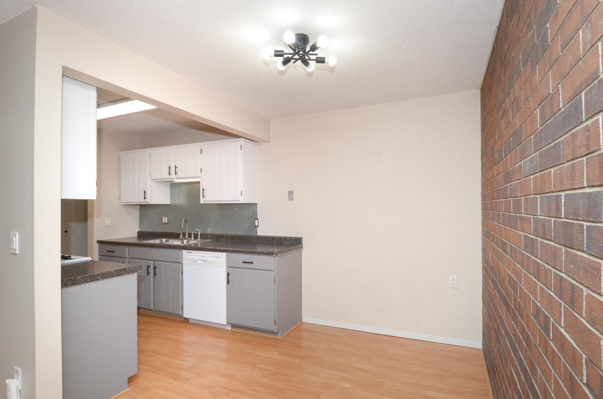 9400 Old Cedar Avenue S Unit: 121