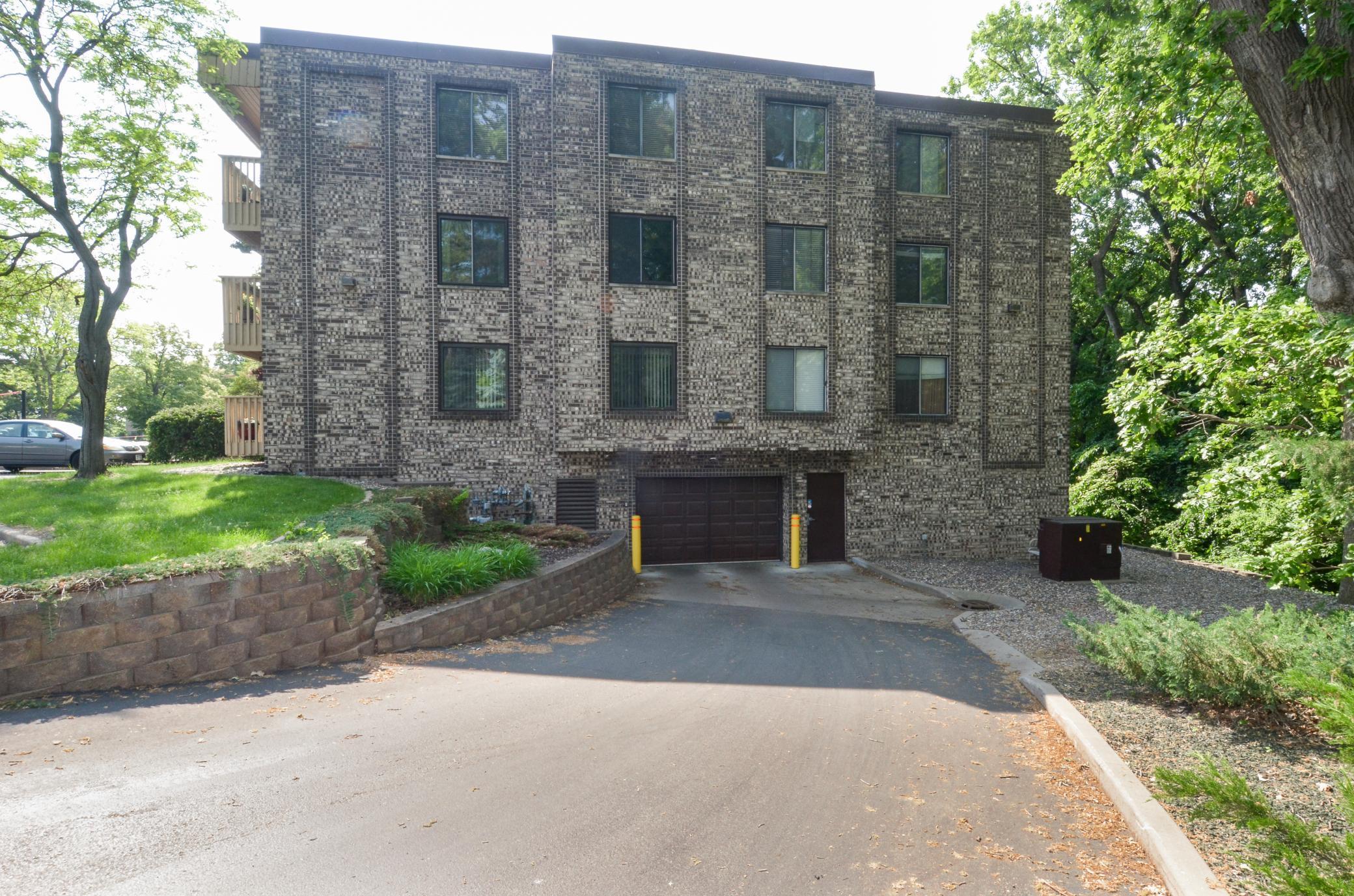 9400 Old Cedar Avenue S Unit: 121