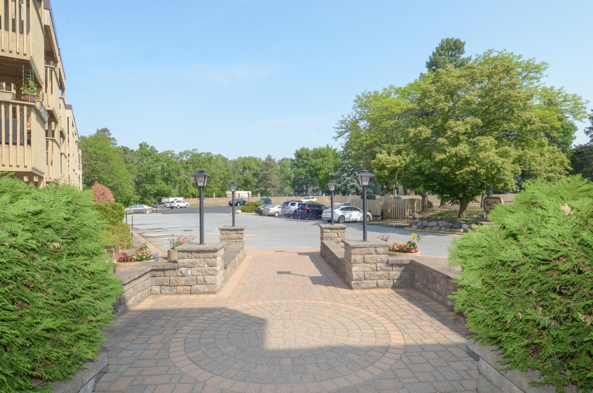 9400 Old Cedar Avenue S Unit: 121