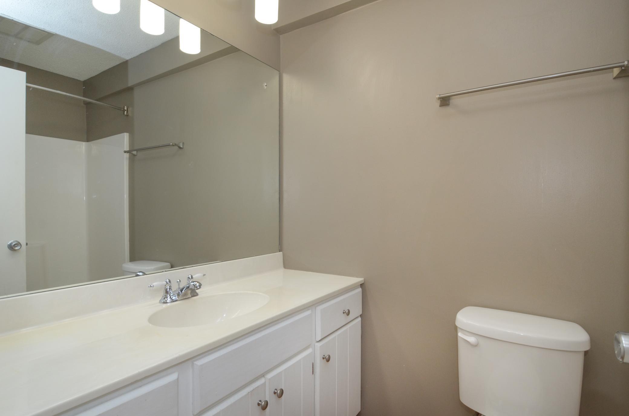 9400 Old Cedar Avenue S Unit: 121