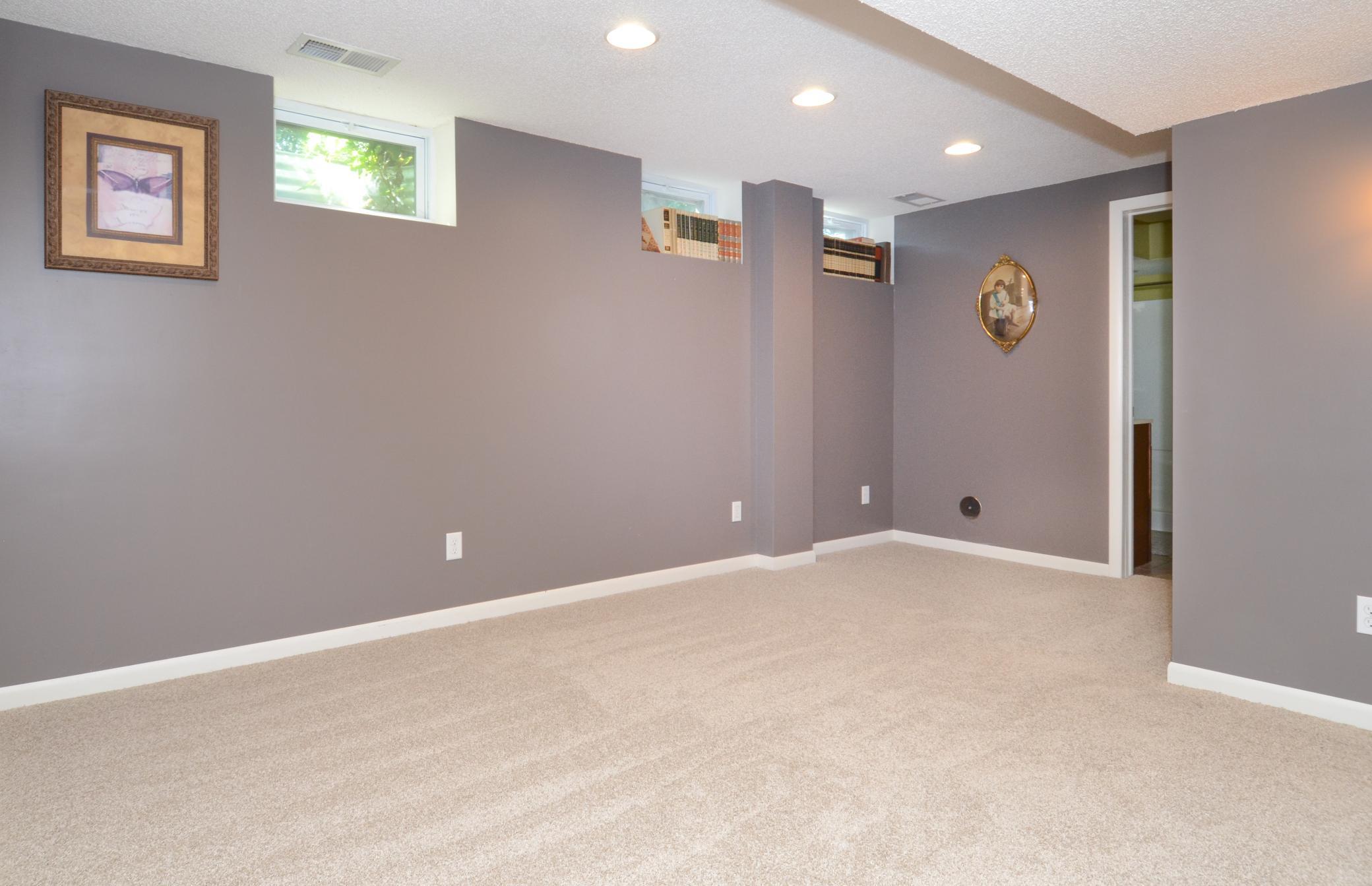 4131 Jersey Avenue N