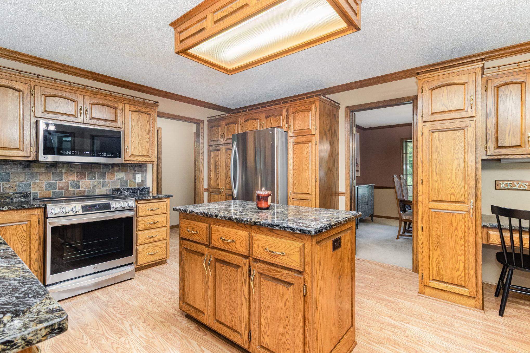 11452 Knollwood Court NE