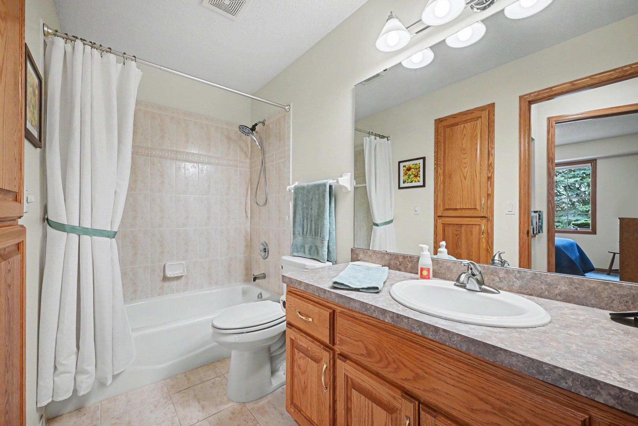 3720 Ladyslipper Lane N