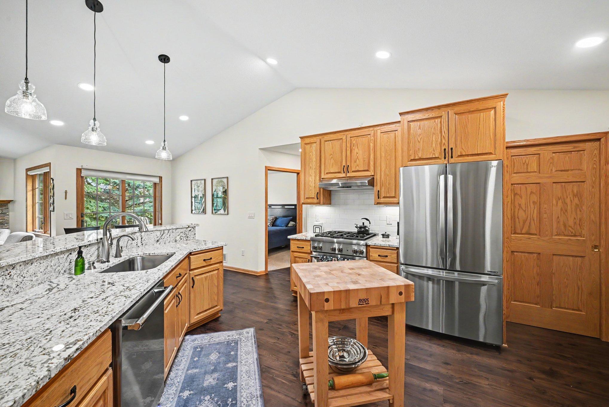 3720 Ladyslipper Lane N