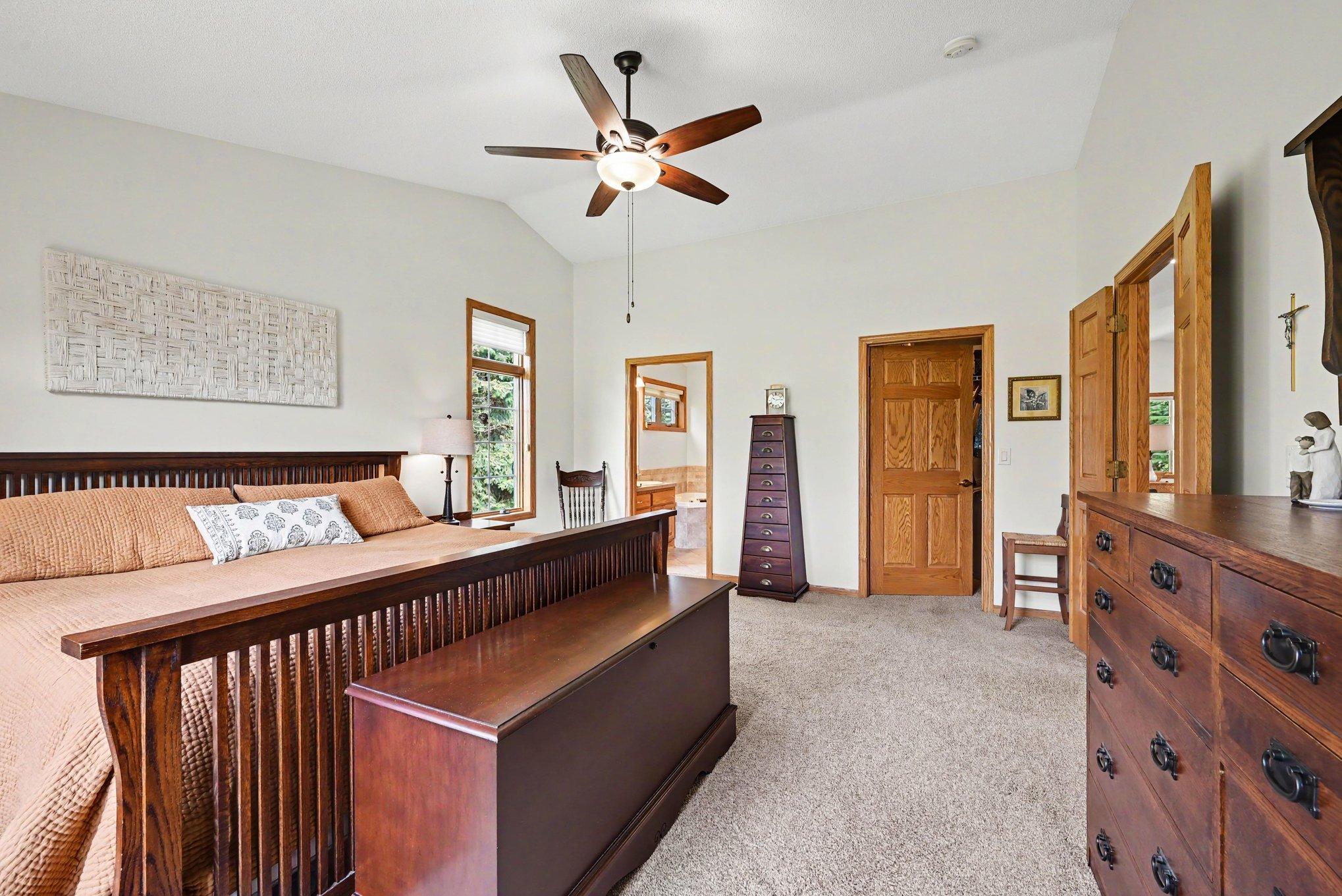 3720 Ladyslipper Lane N