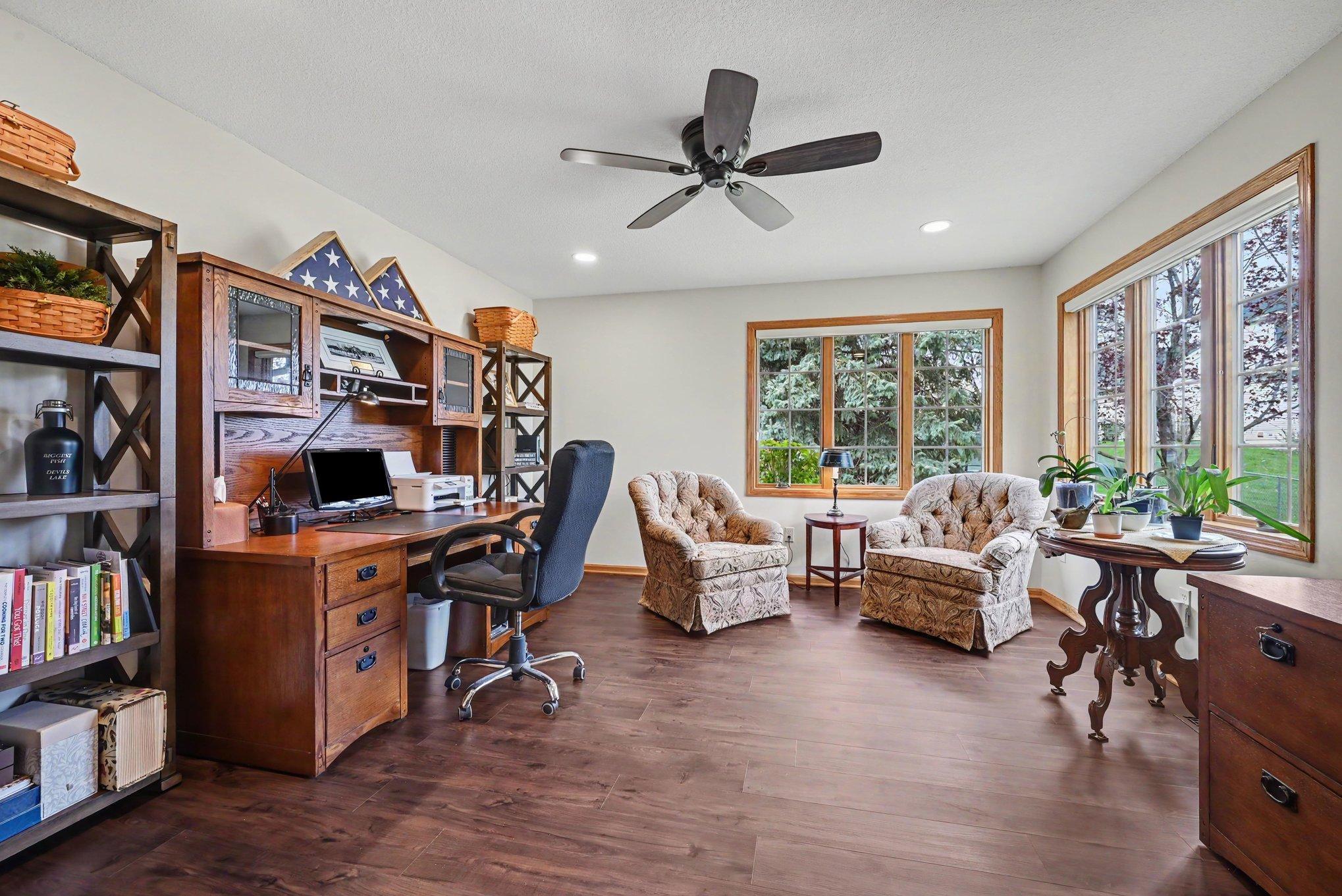 3720 Ladyslipper Lane N