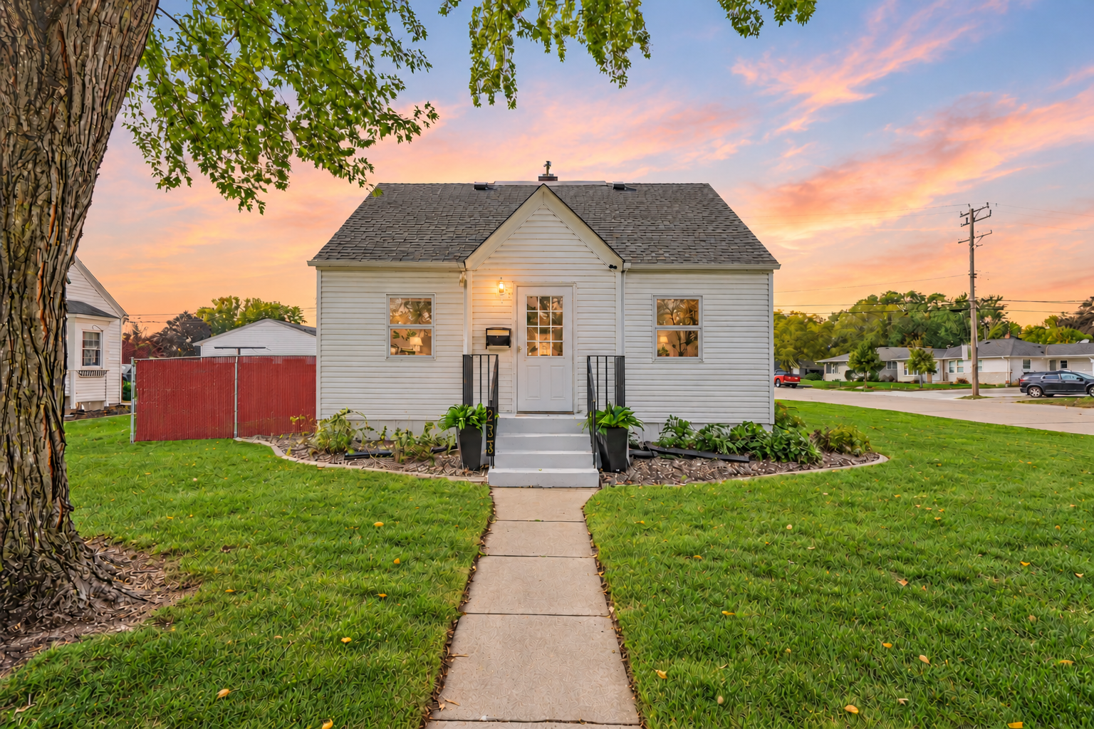 233 5th Avenue NE Osseo Mn Us 55369 Nst7158630