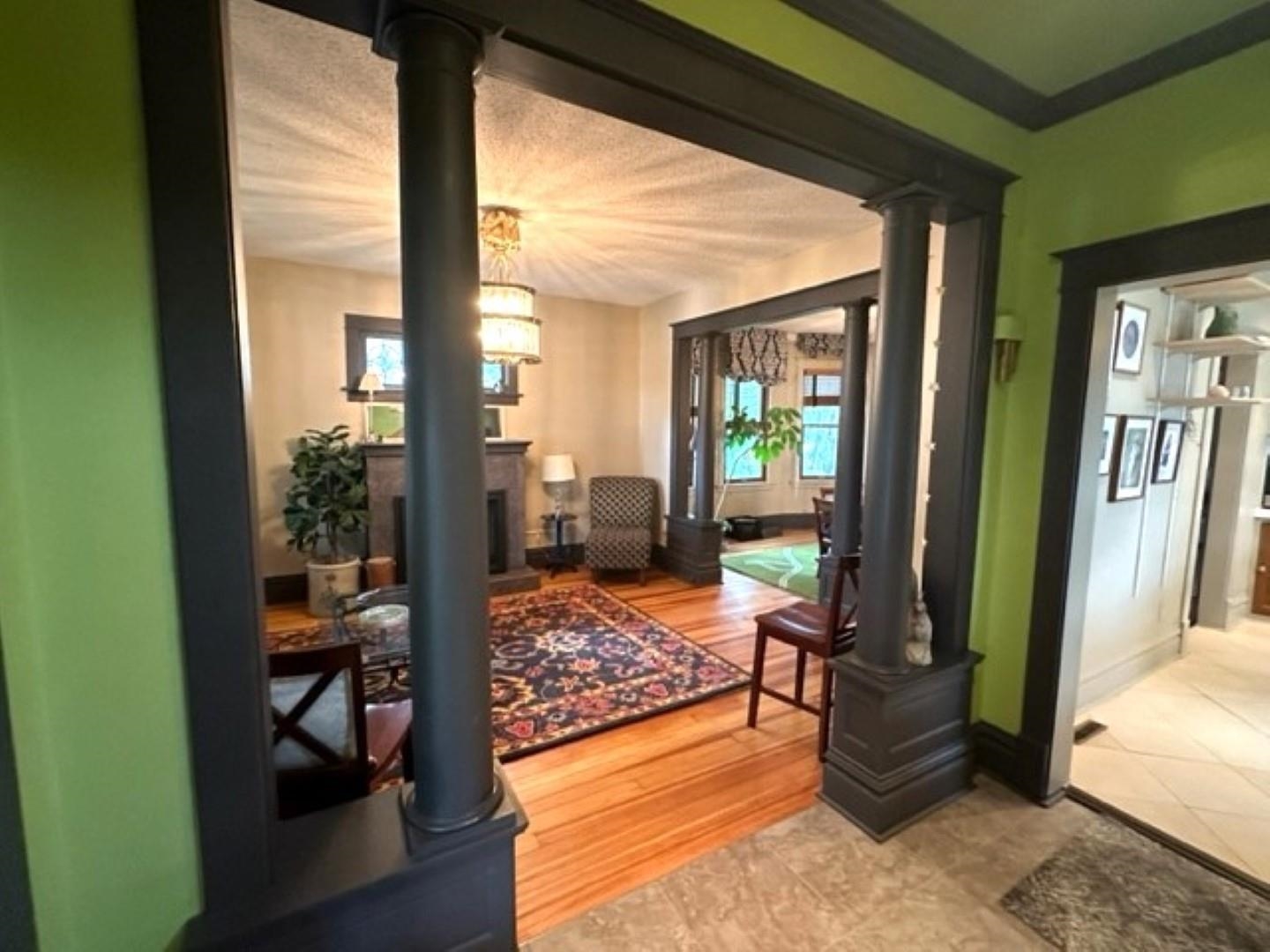 304 N Riverview Street