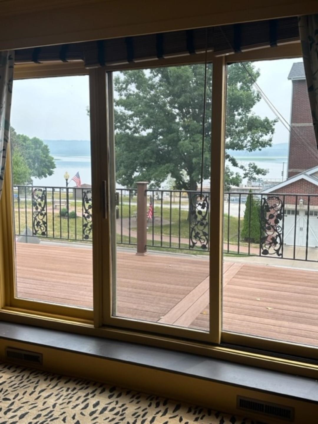 304 N Riverview Street