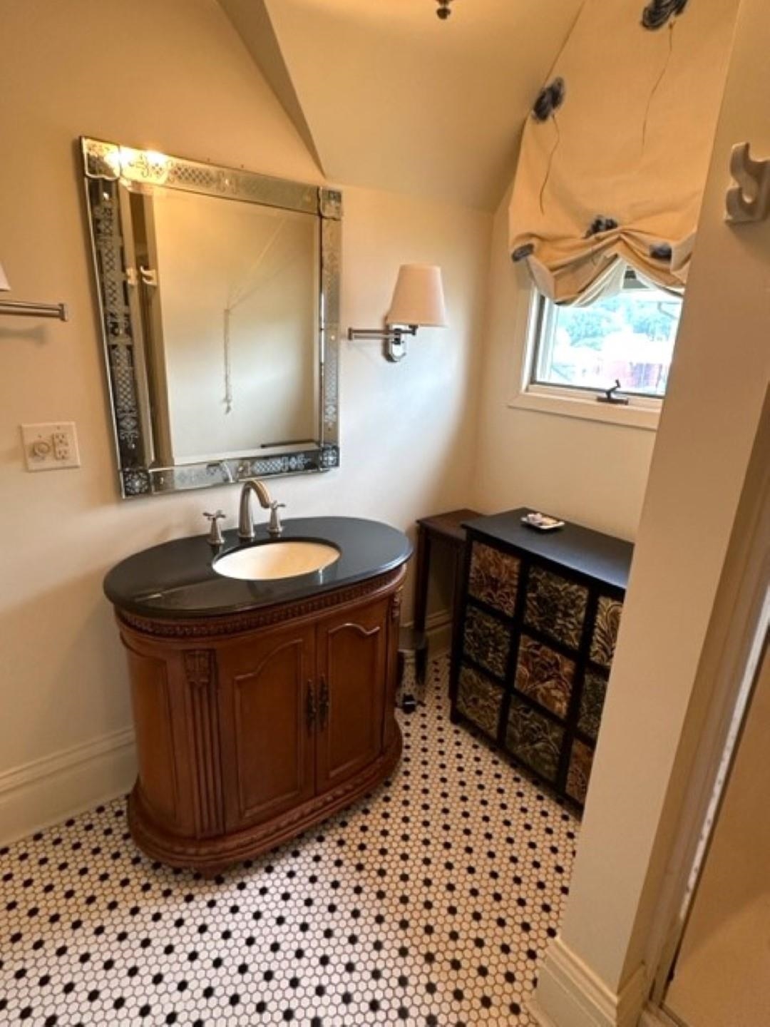 304 N Riverview Street