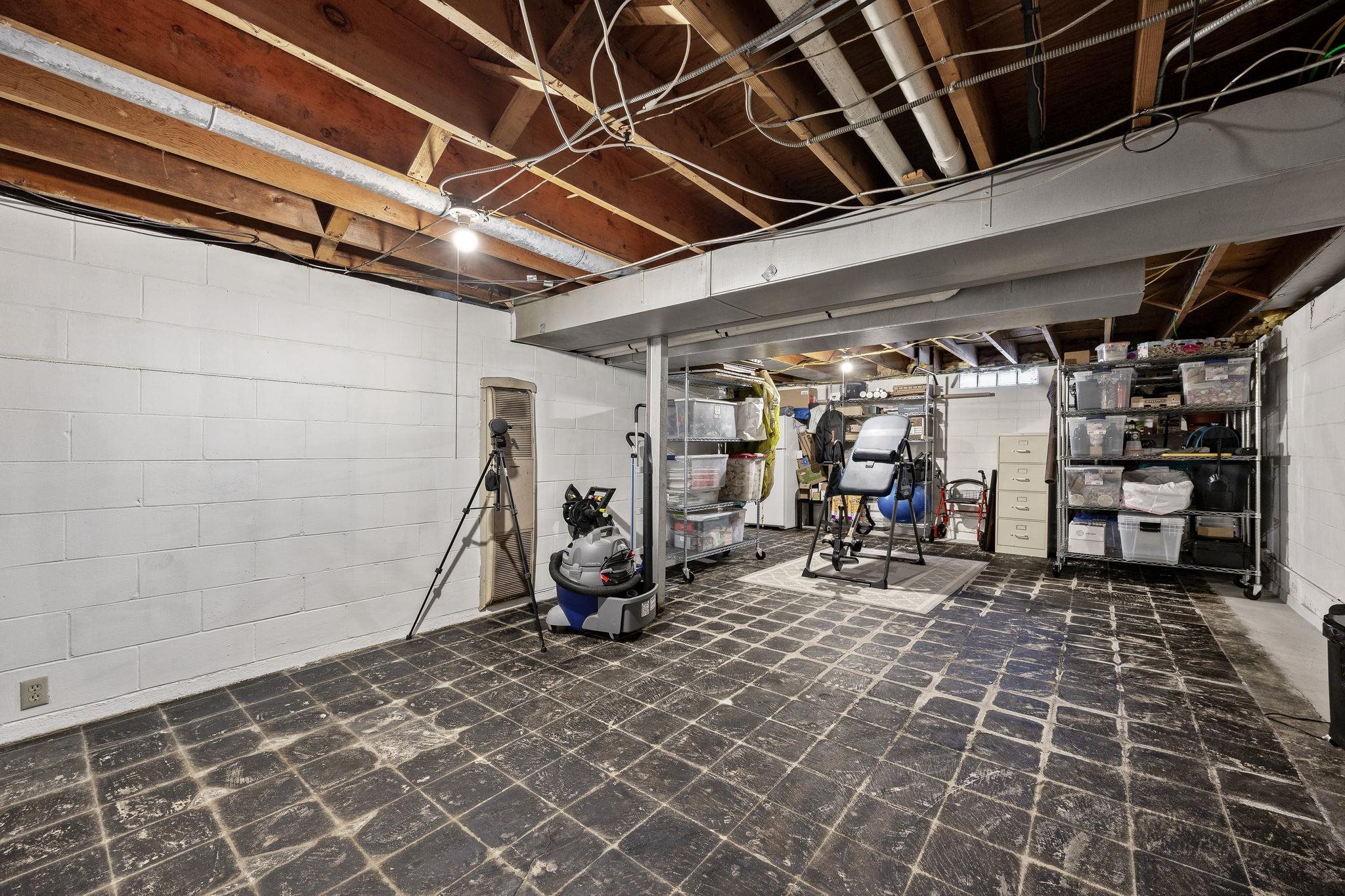 411 Carolina Avenue Unit: 411 Carolina Ave