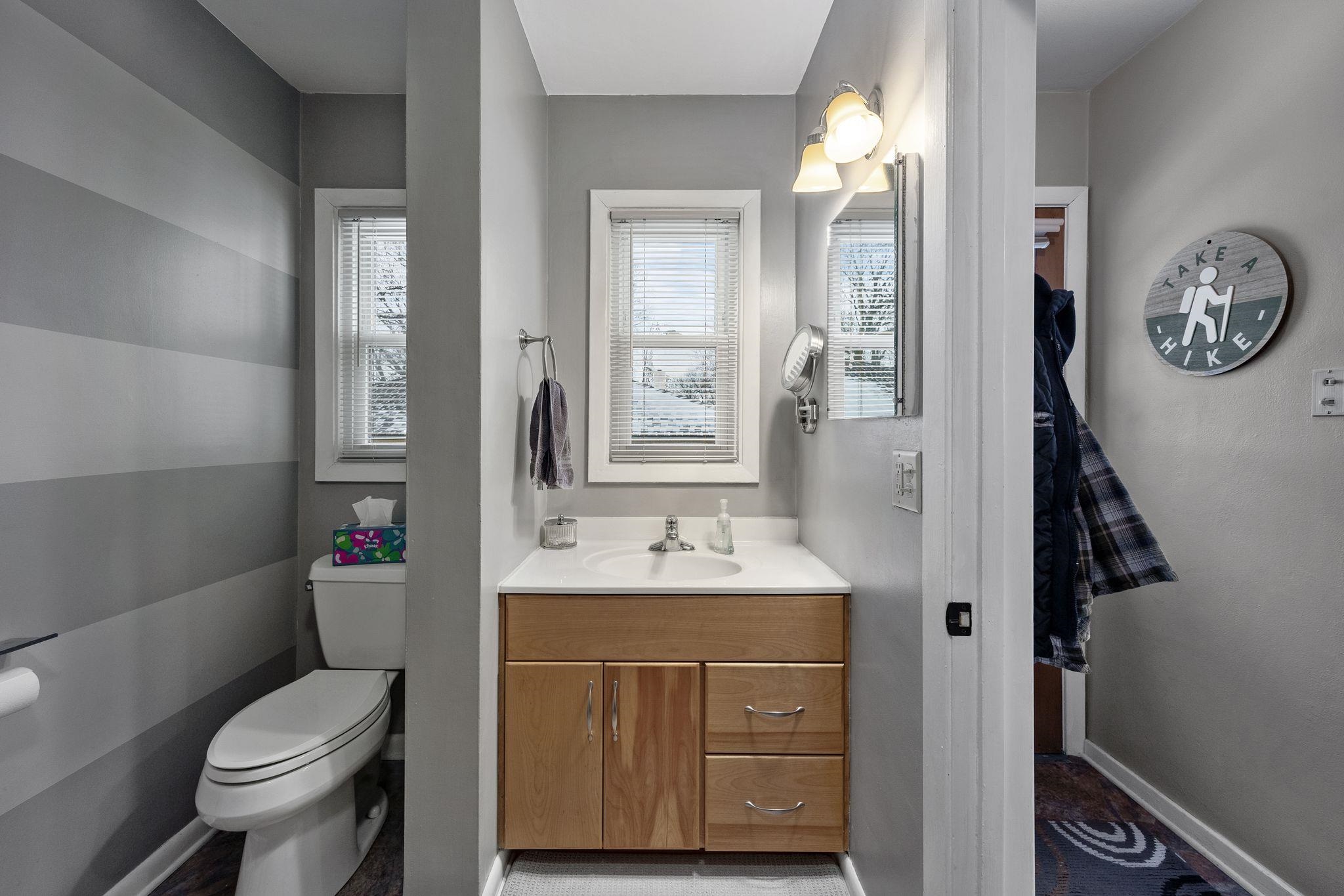 411 Carolina Avenue Unit: 411 Carolina Ave