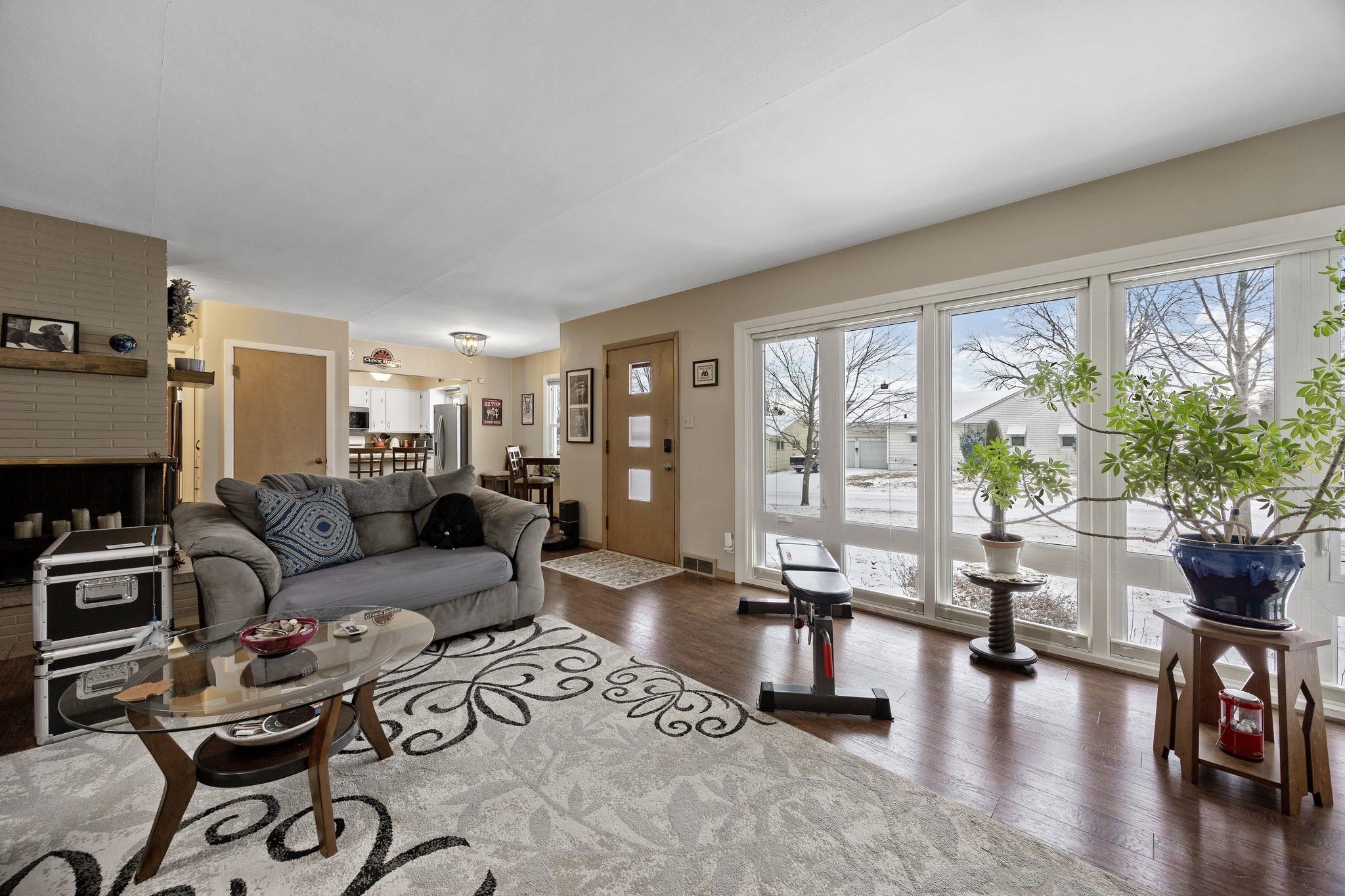 411 Carolina Avenue Unit: 411 Carolina Ave