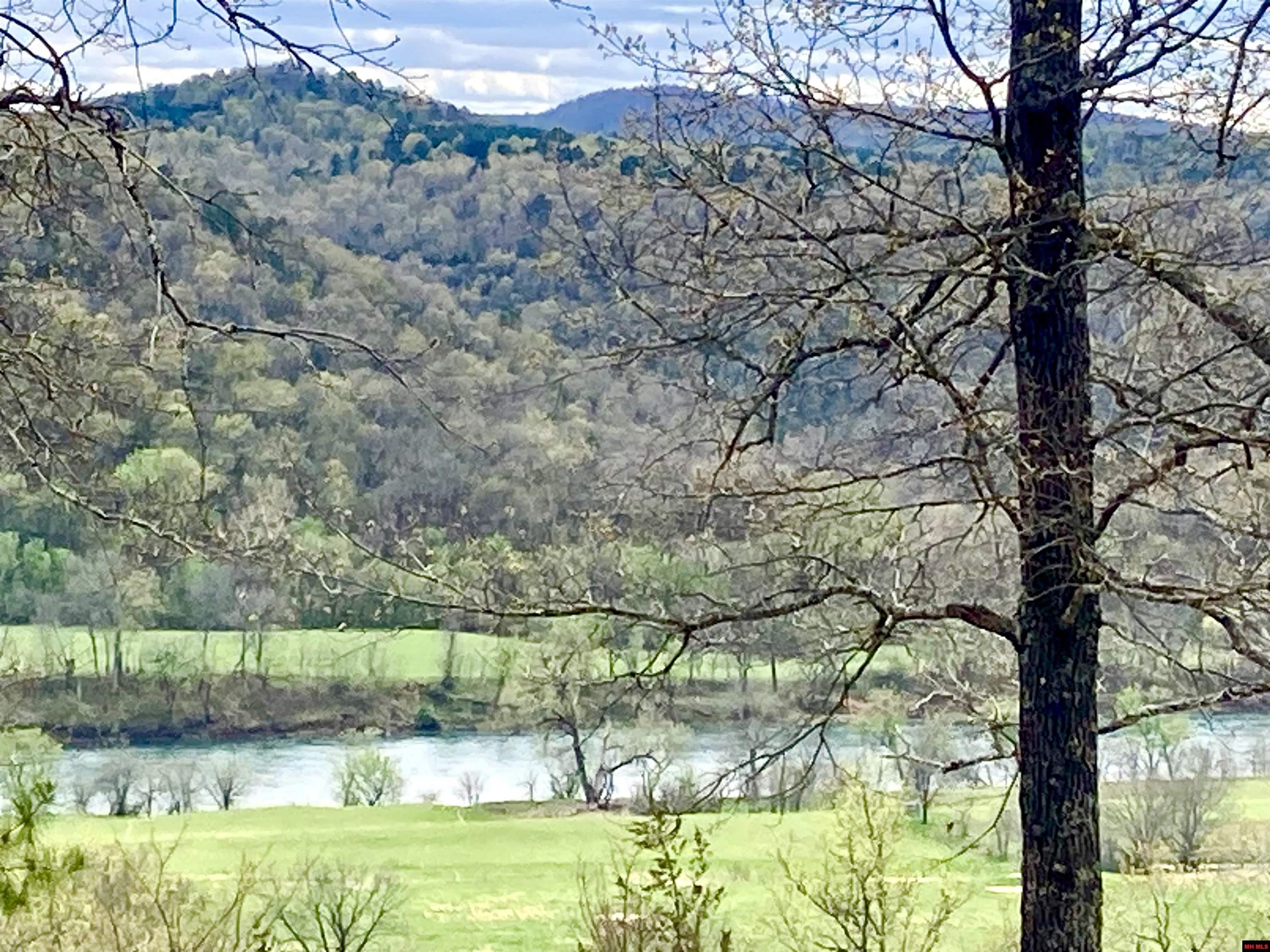 125 CHAD'S CREEK