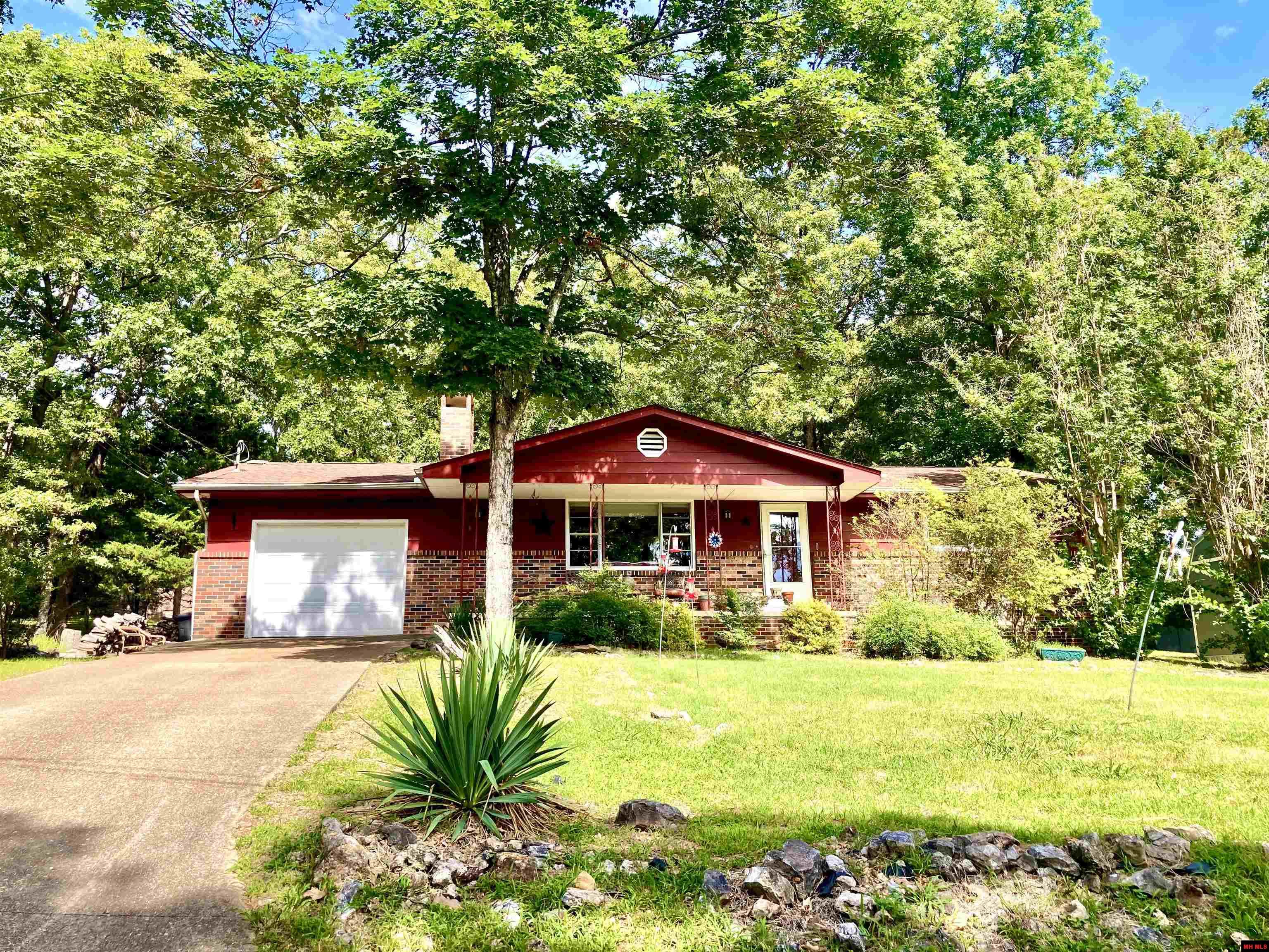 49 WATERFRONT CIRCLE