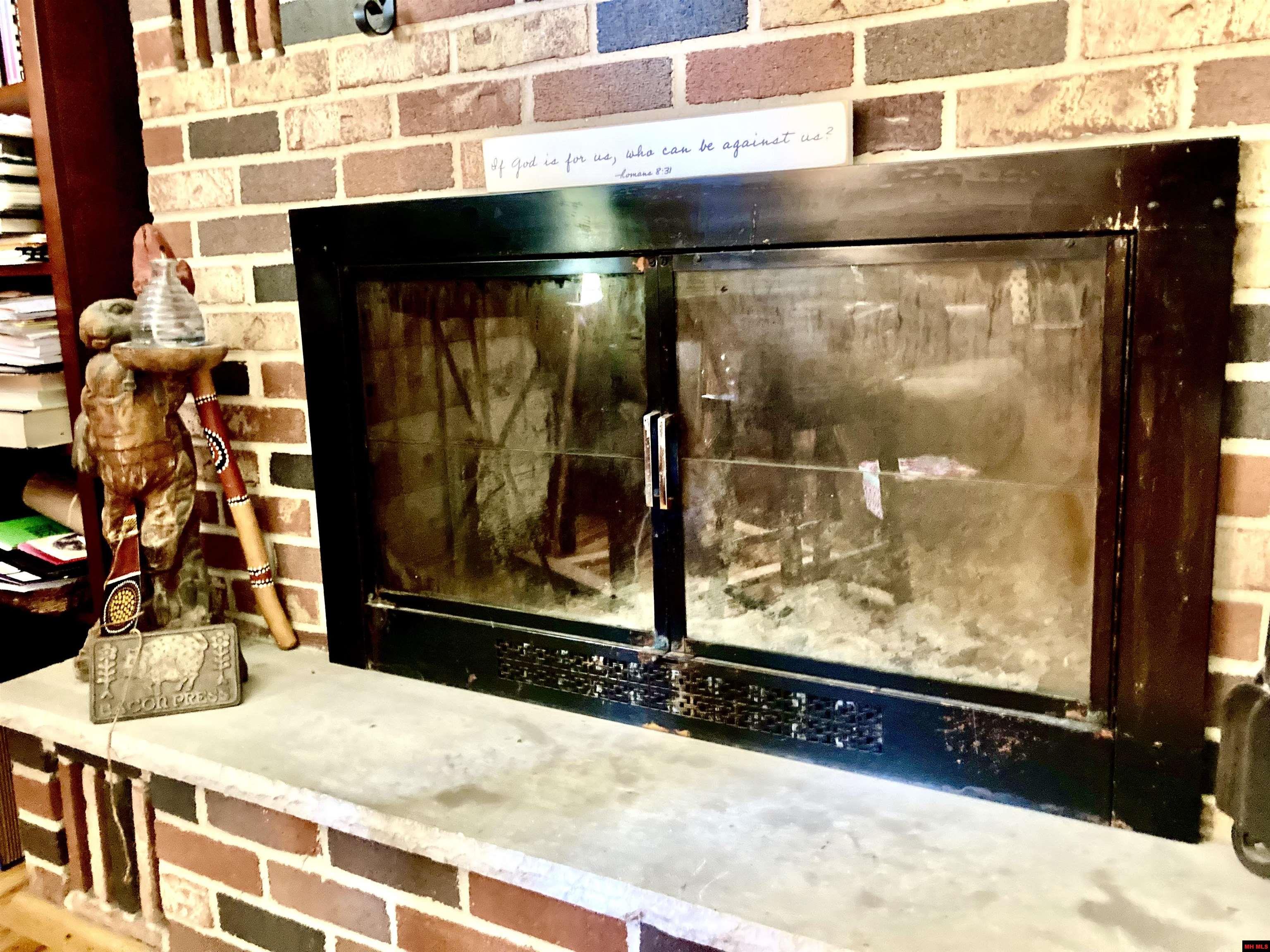 49 WATERFRONT CIRCLE