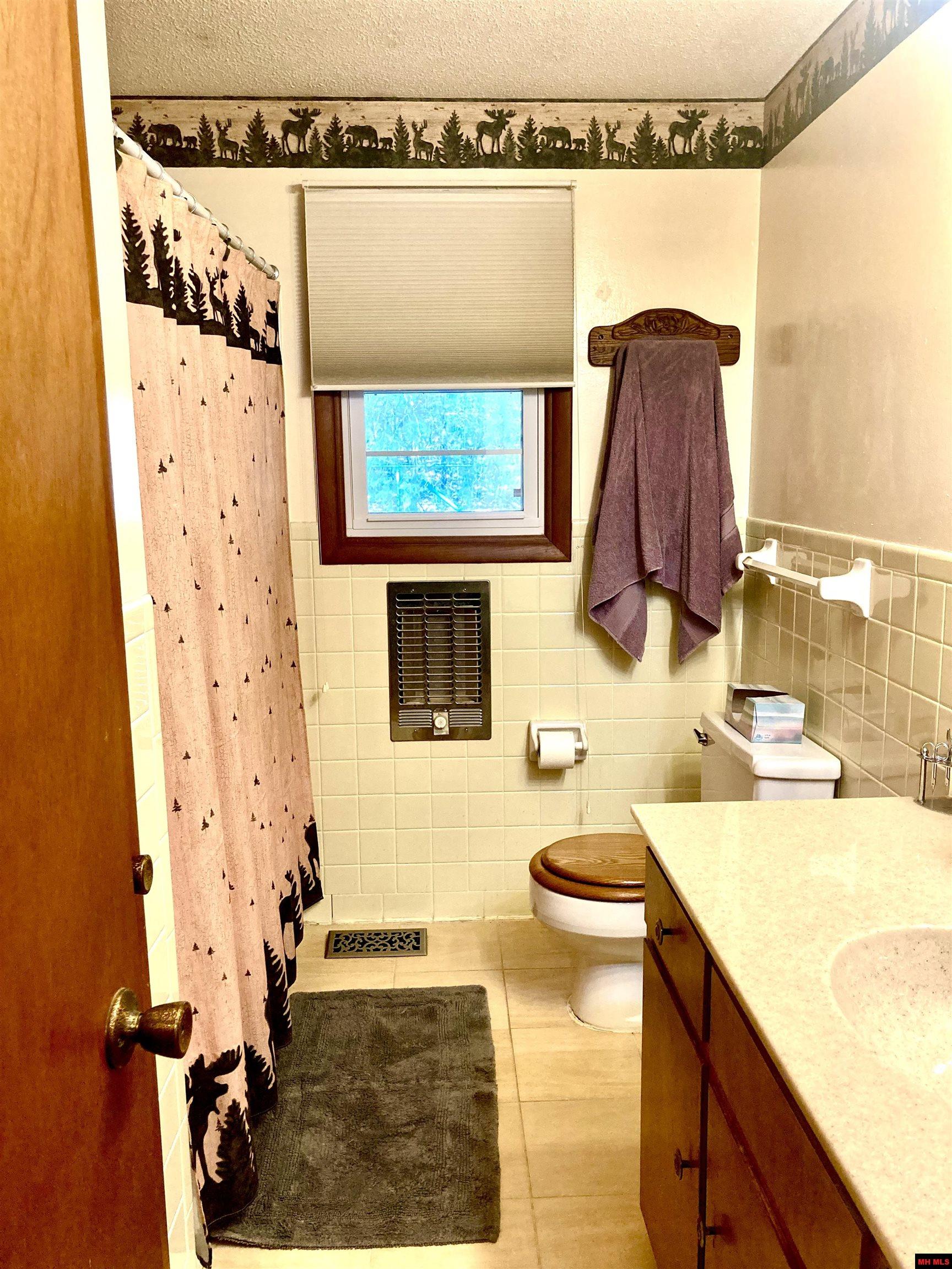 49 WATERFRONT CIRCLE