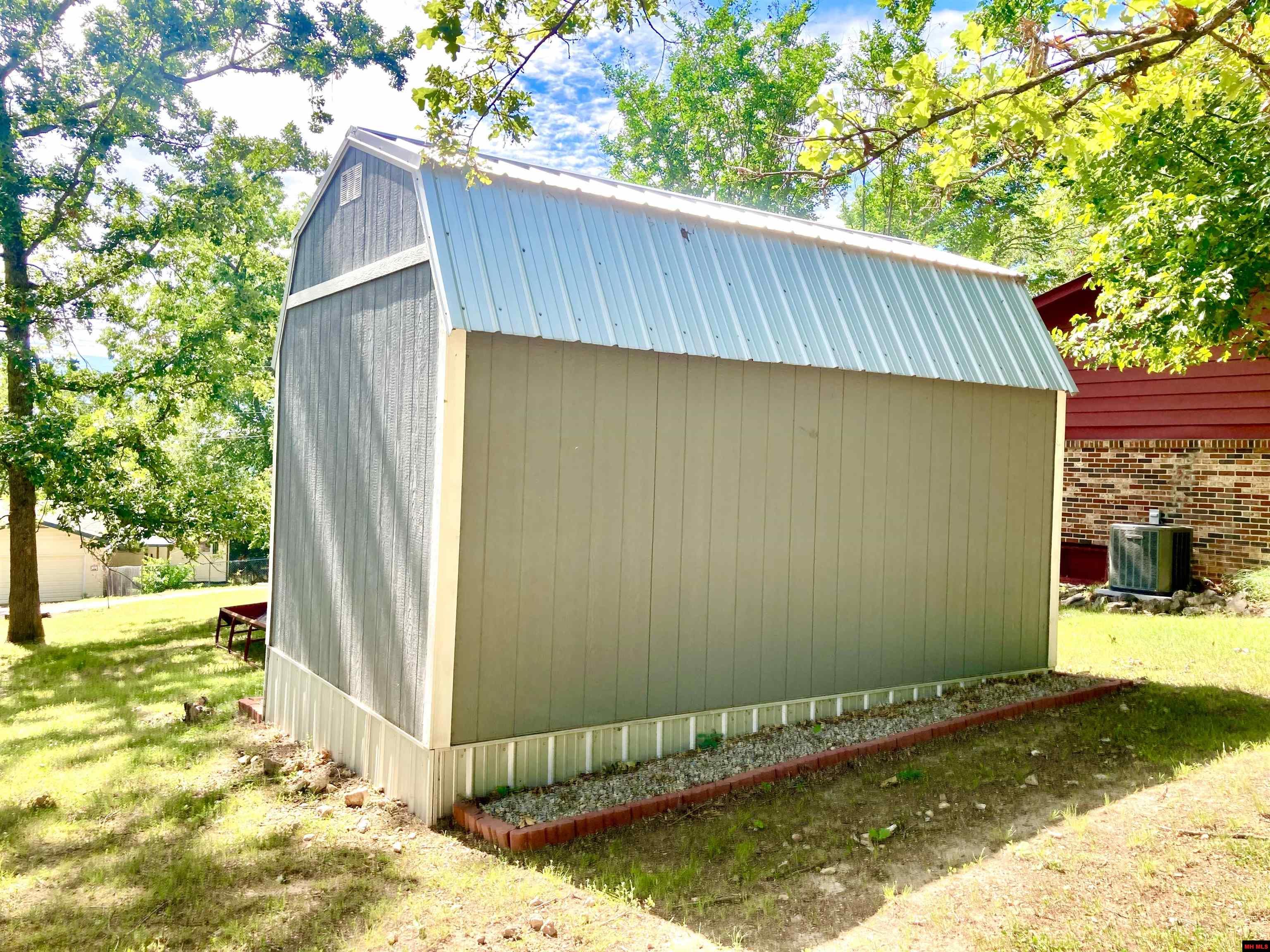 49 WATERFRONT CIRCLE