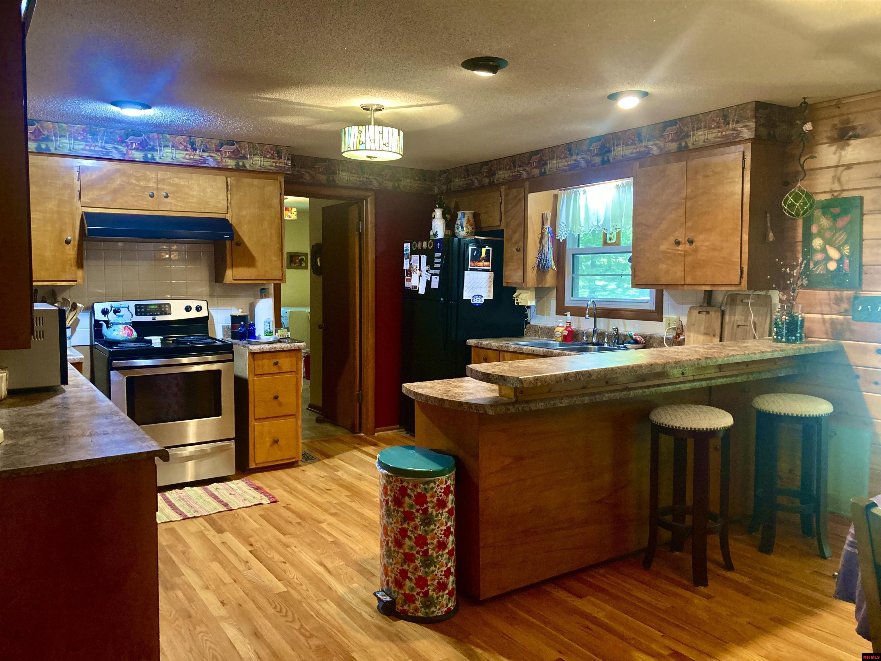 49 WATERFRONT CIRCLE