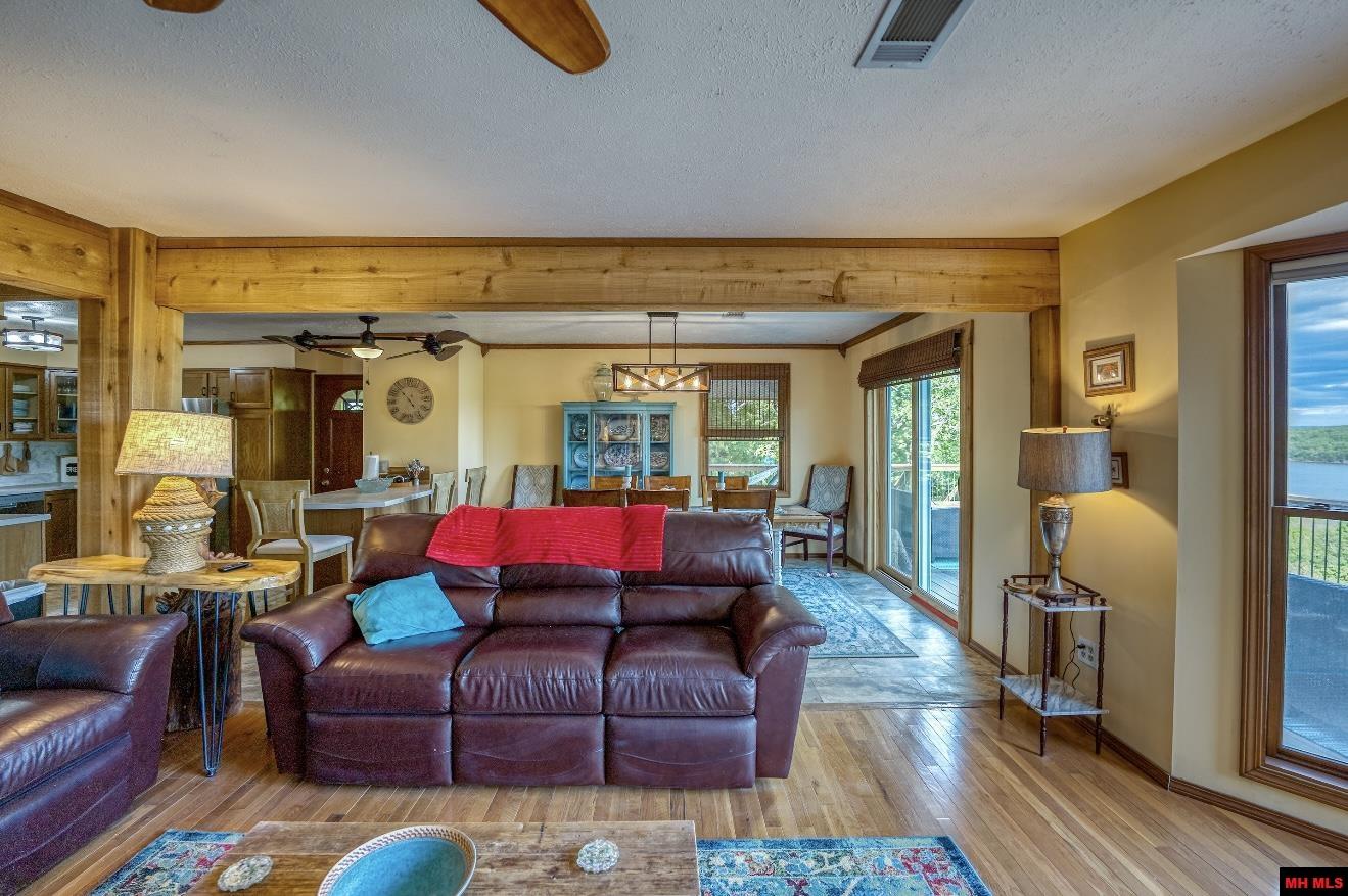 855 BUFF ROAD
