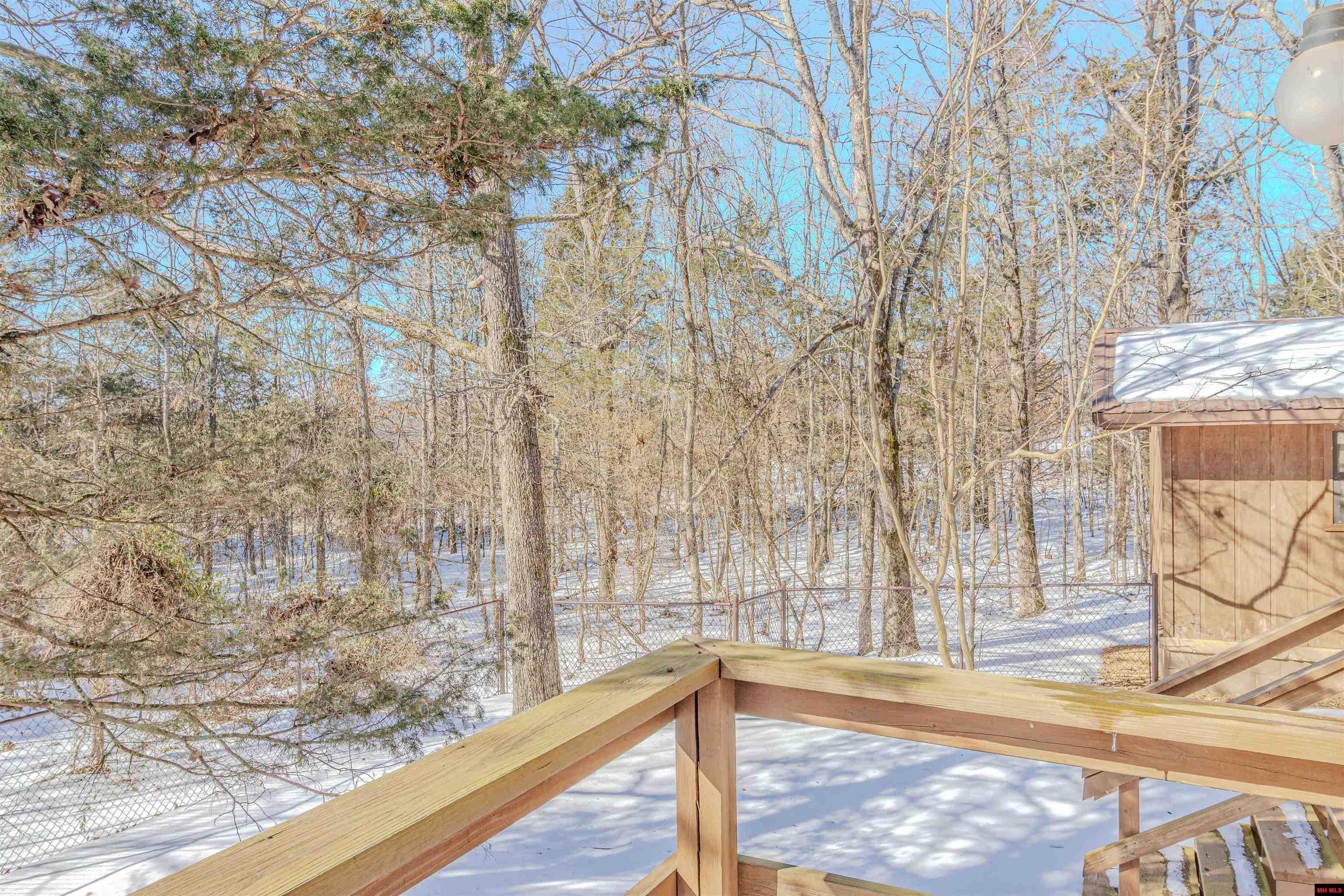 1017 PEACE VALLEY ROAD