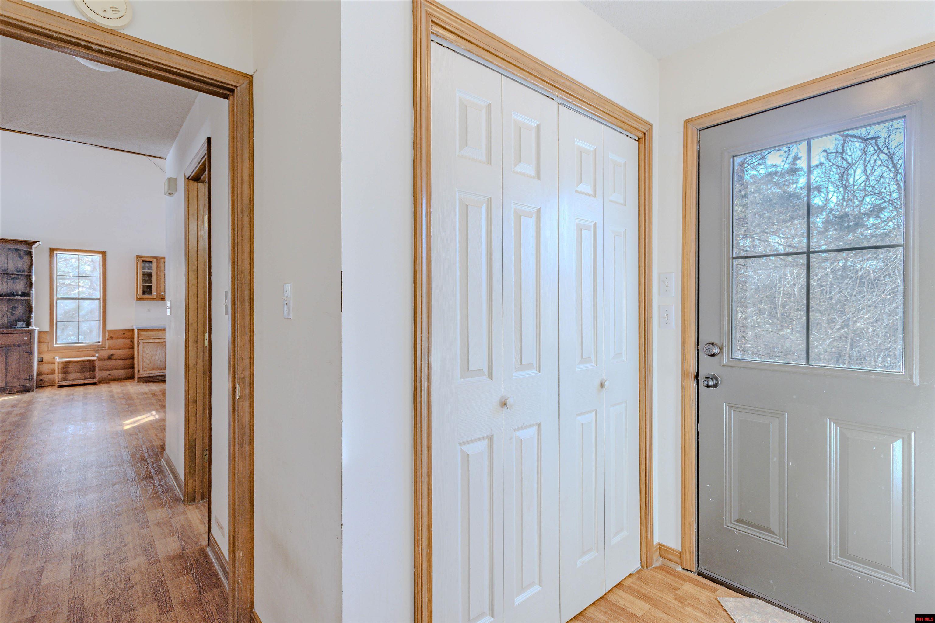 1017 PEACE VALLEY ROAD