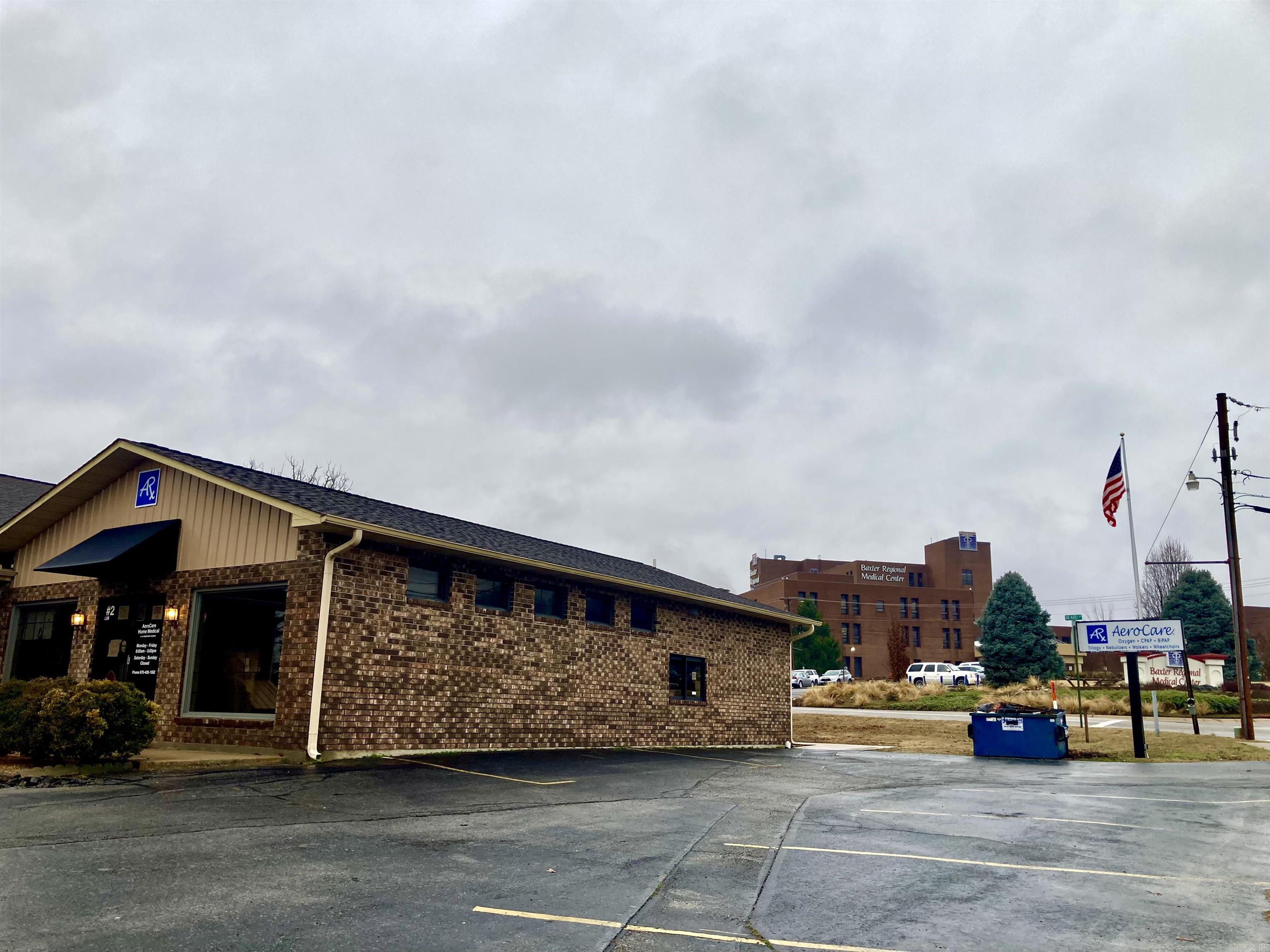 2 Medical Plaza