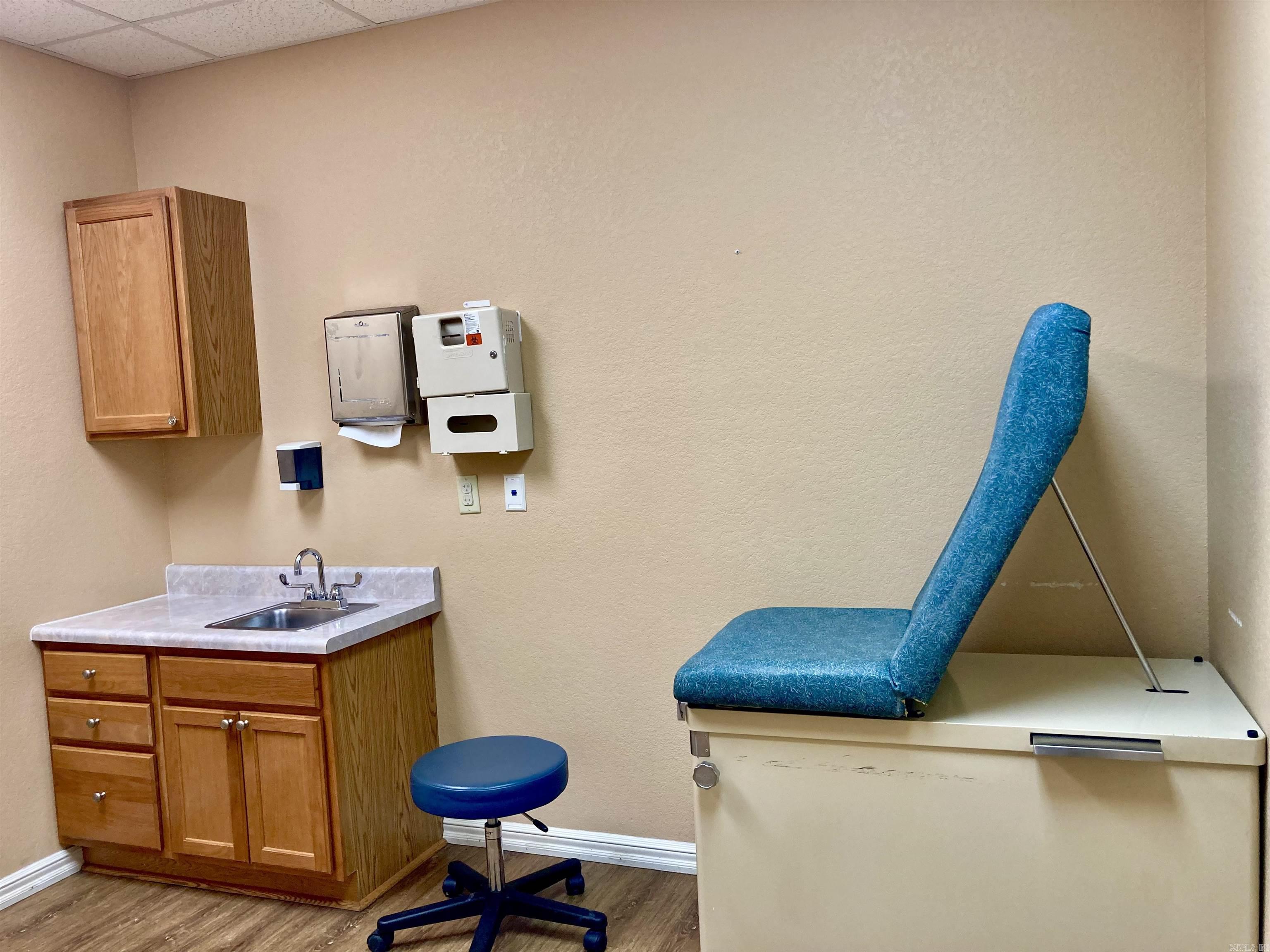 2 Medical Plaza