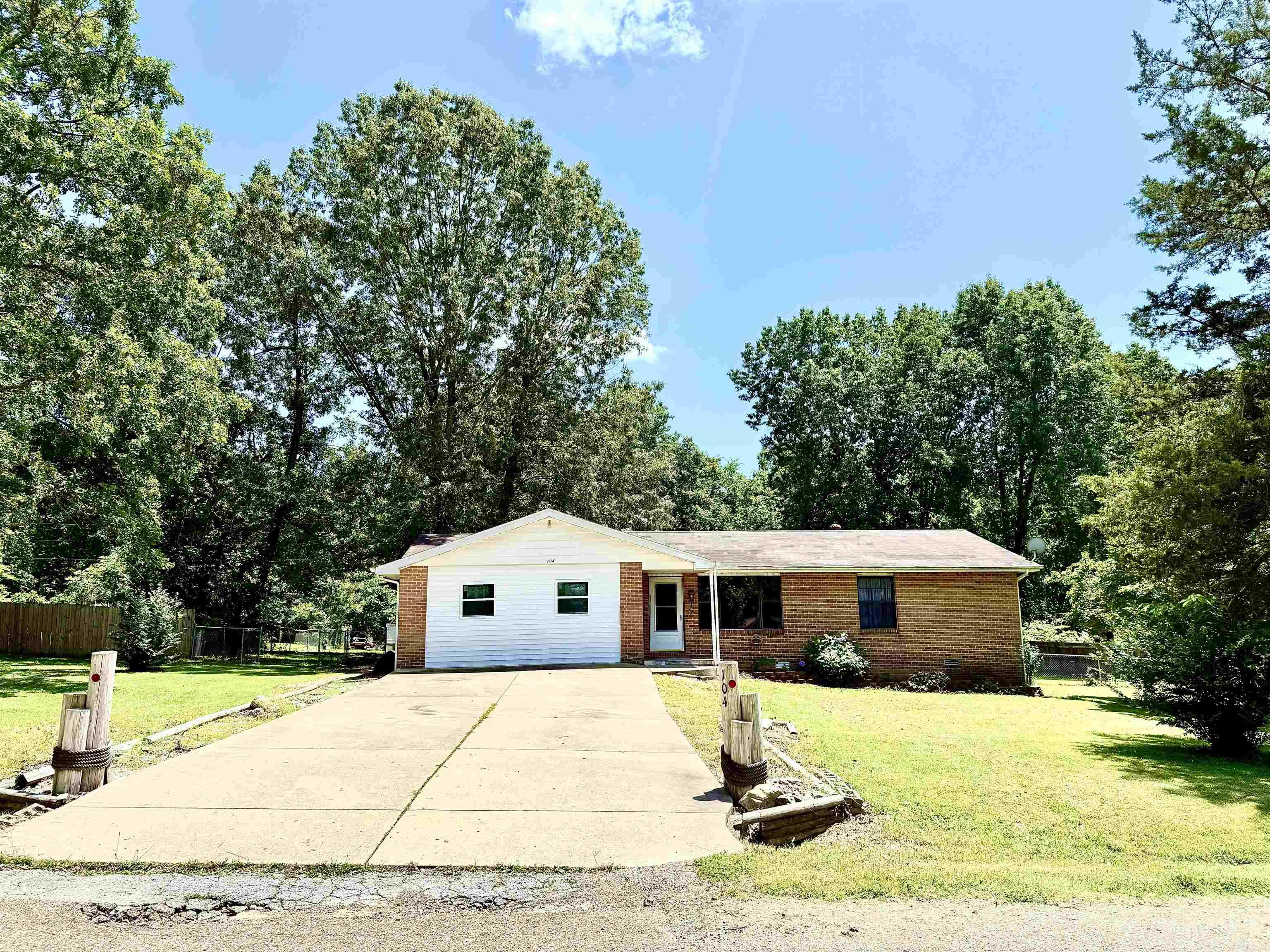 104 Castle Hill Drive