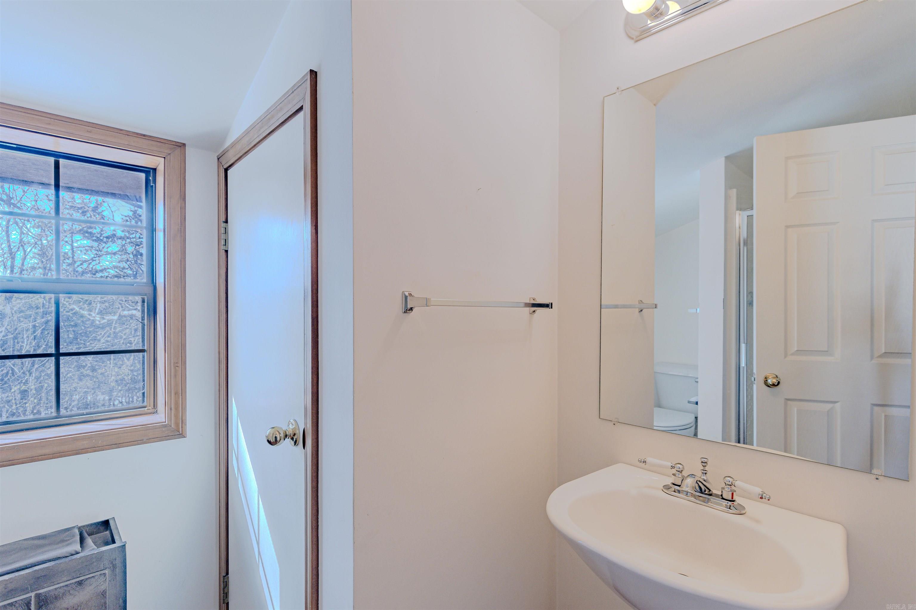 1017 Peace Valley Road Road