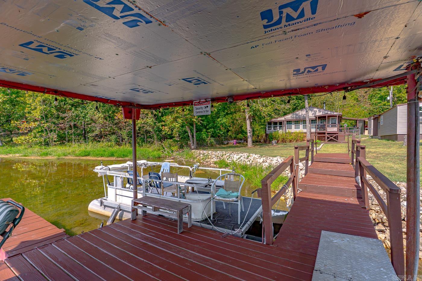 21 W Lakeshore Dr