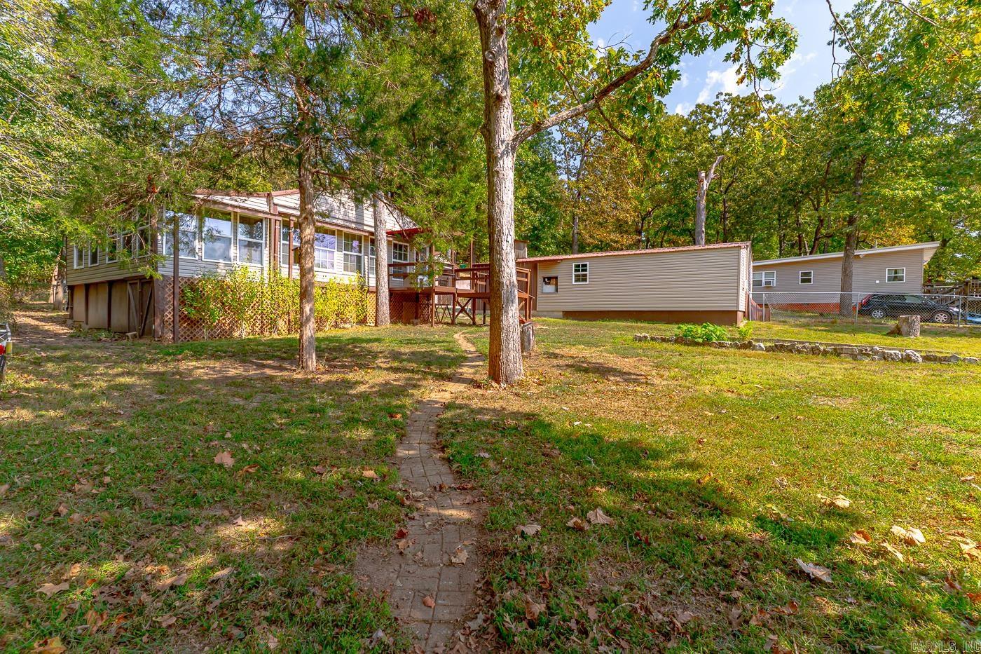 21 W Lakeshore Dr