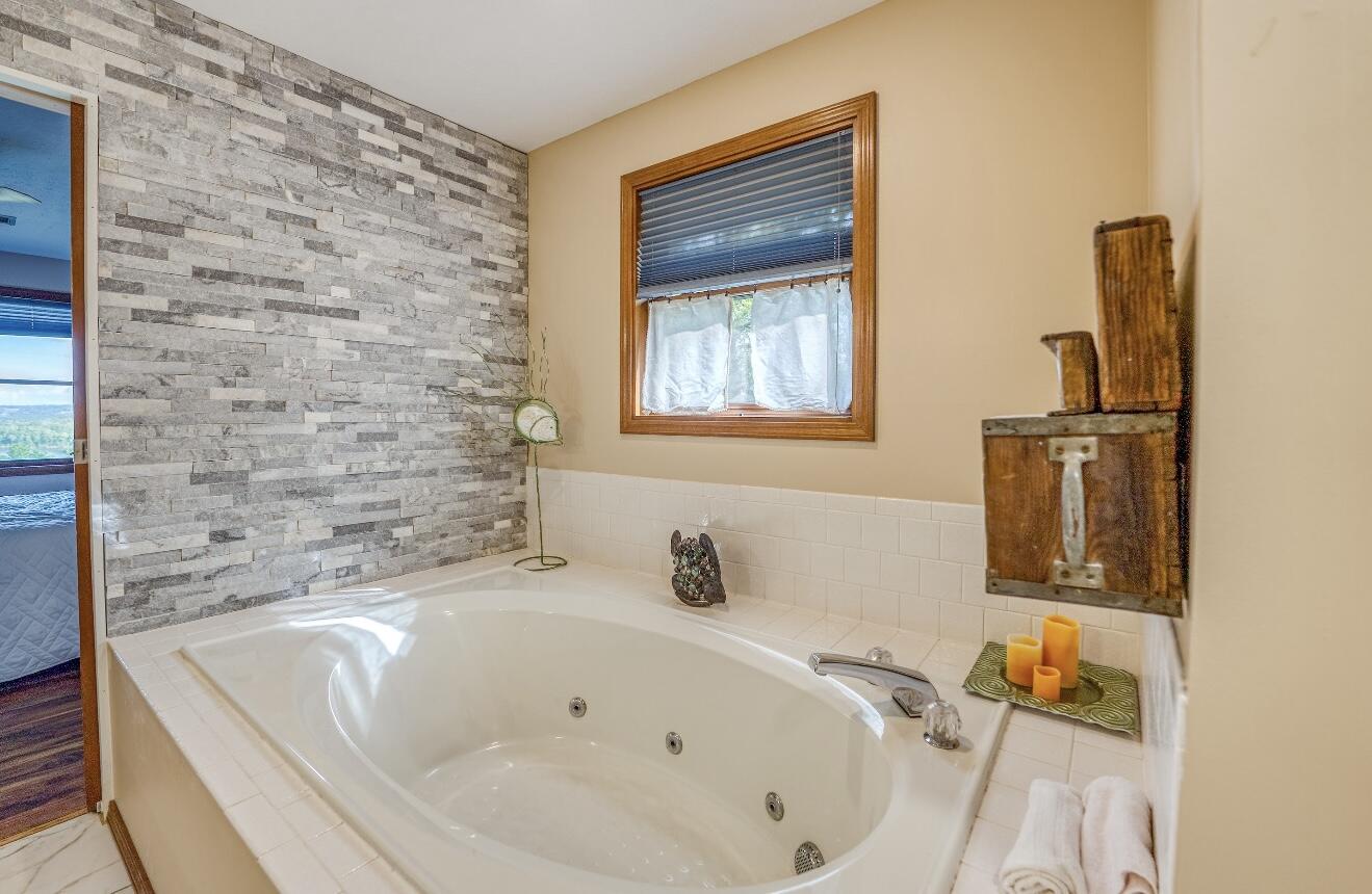 855 Buff Road Road