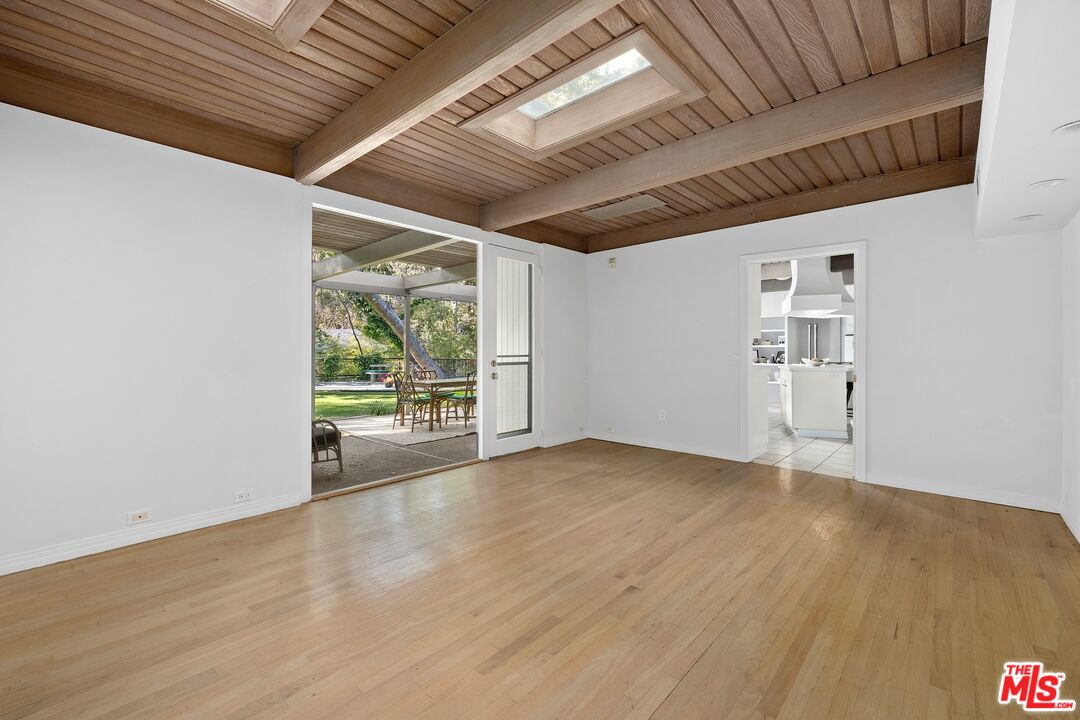 653 Hightree Rd