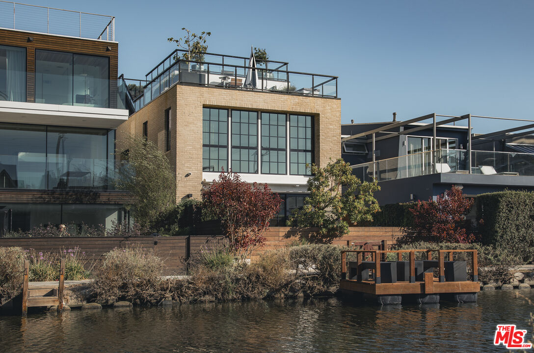 232 Carroll Canal