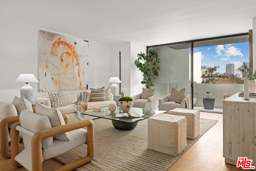 10433 Wilshire Blvd Unit: 302