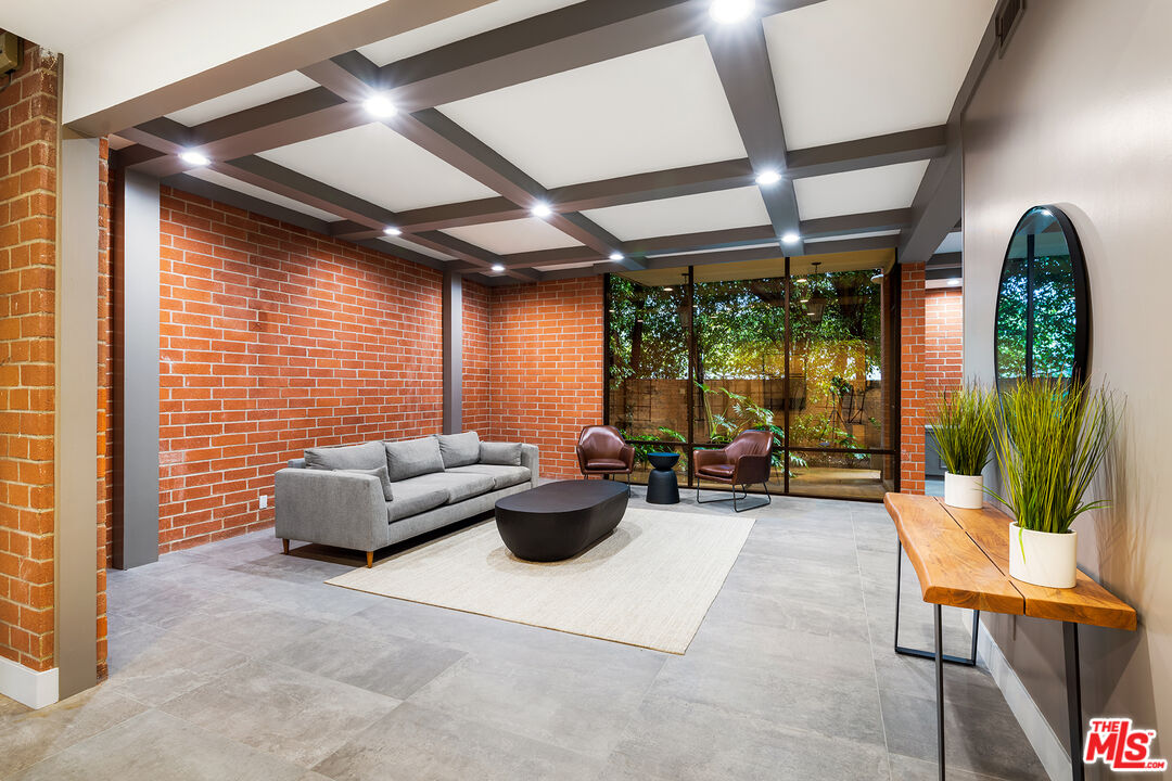 11750 W Sunset Blvd Unit: 419