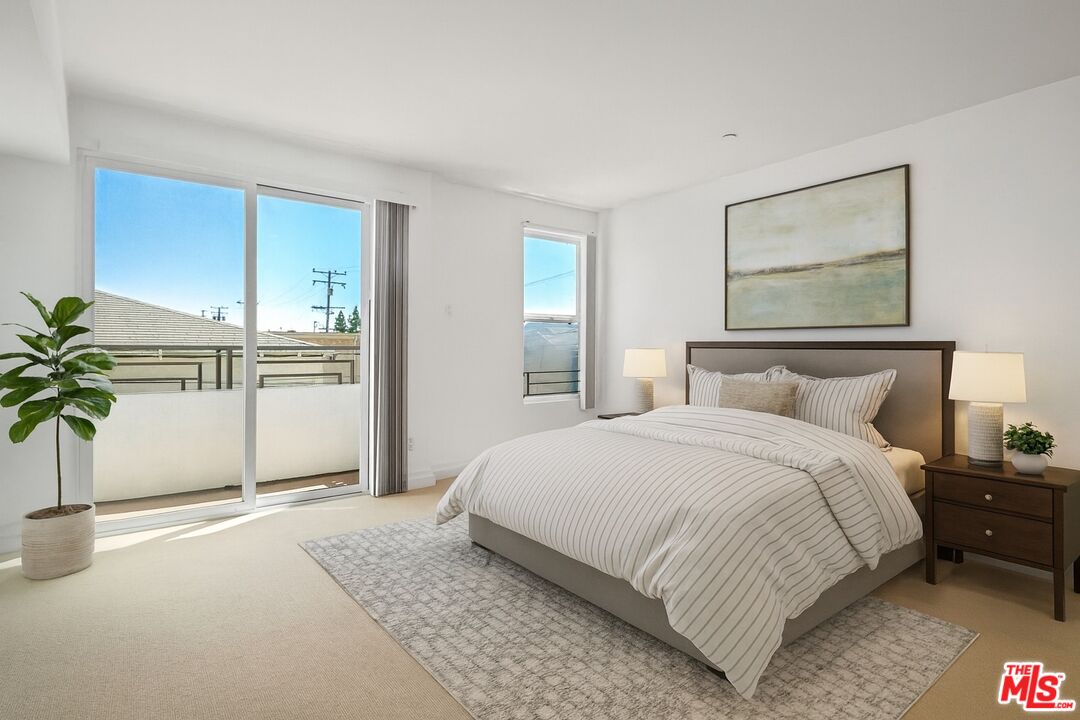 2512 28th St Unit: 104