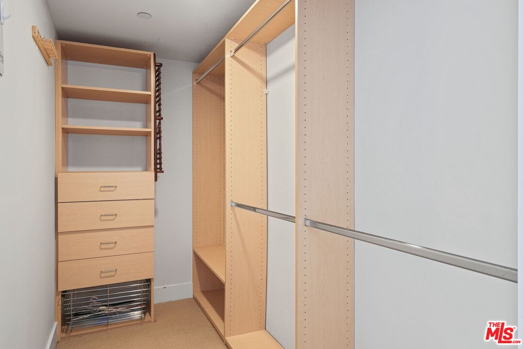 2512 28th St Unit: 104