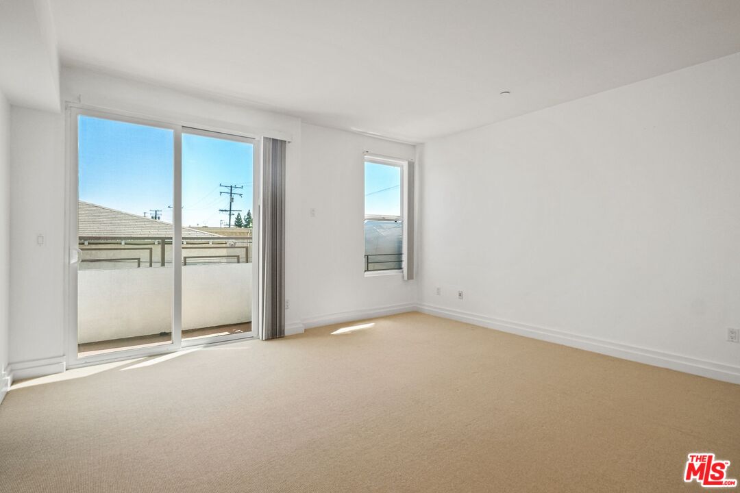 2512 28th St Unit: 104