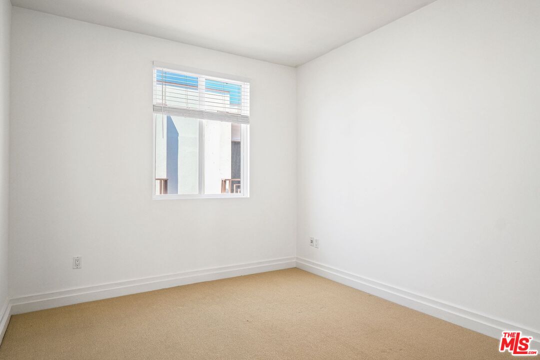 2512 28th St Unit: 104