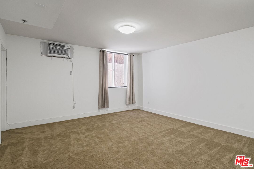 2512 28th St Unit: 104