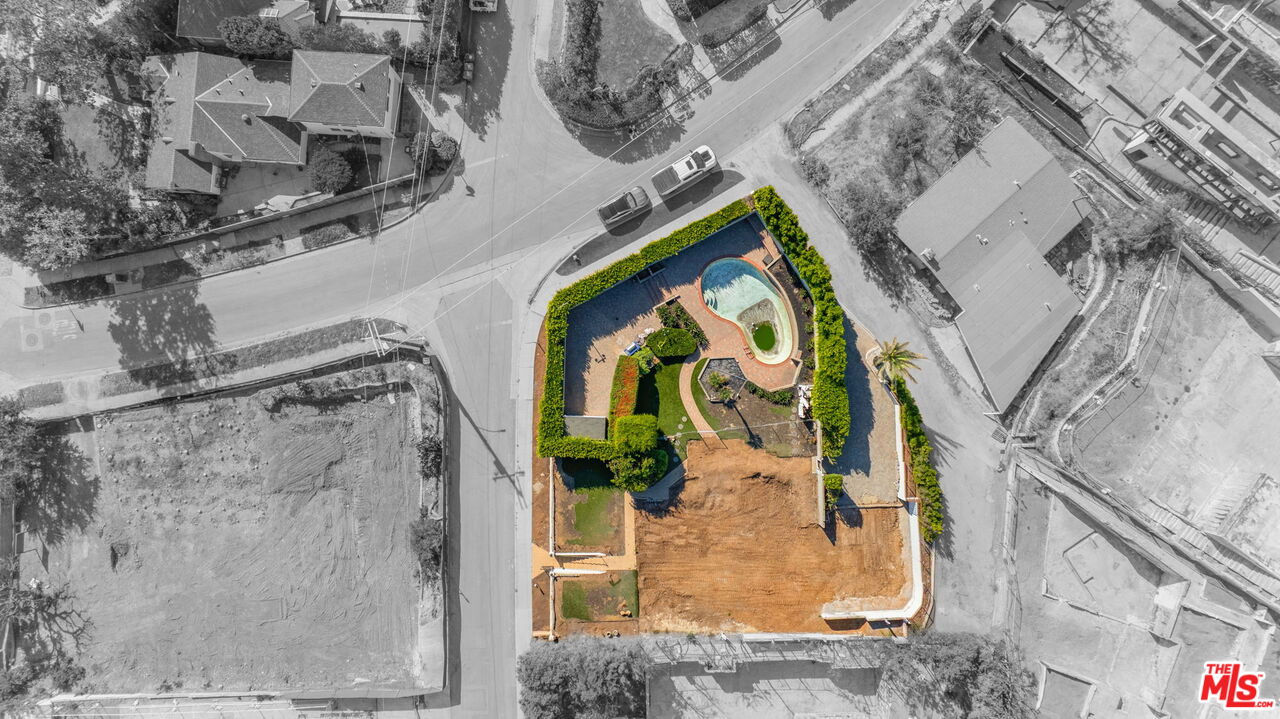 14643 Whitfield Ave