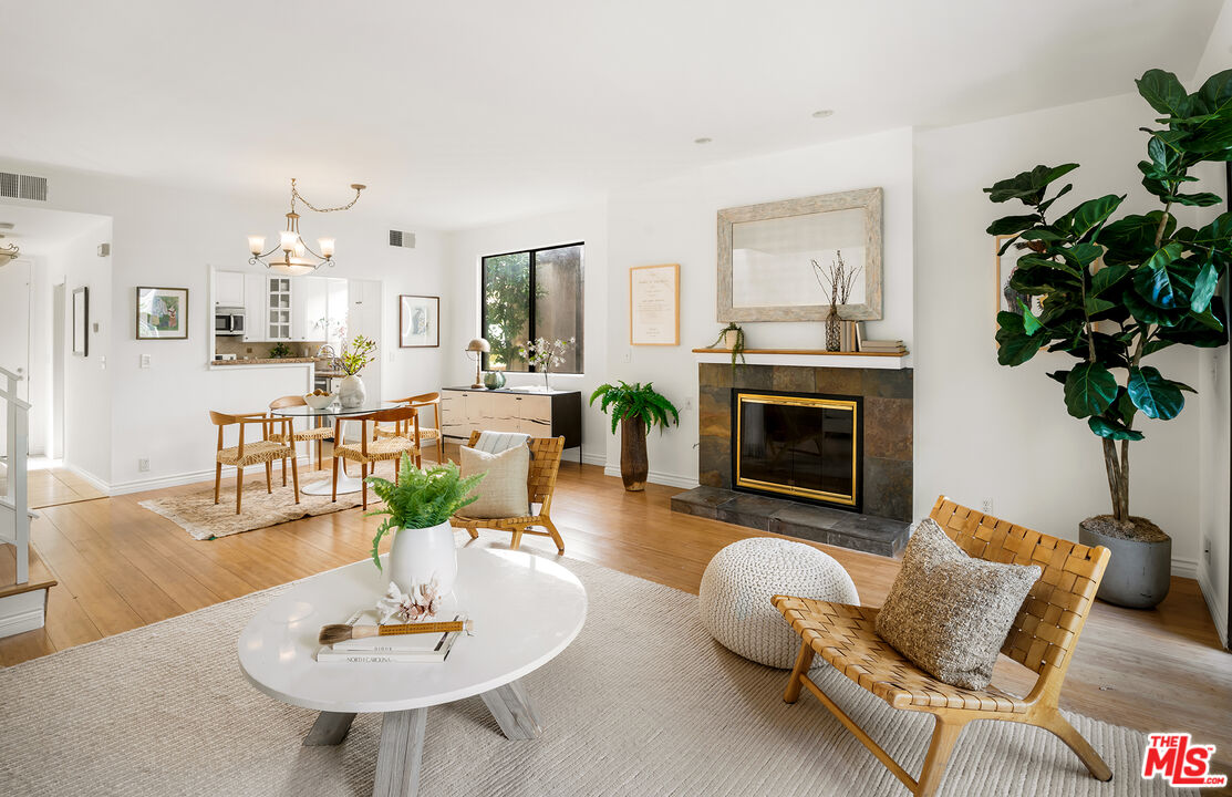 8128 Manitoba St Unit: 106