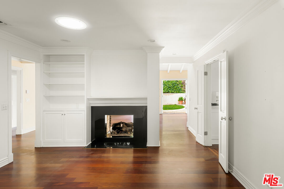 1006 Las Pulgas Rd