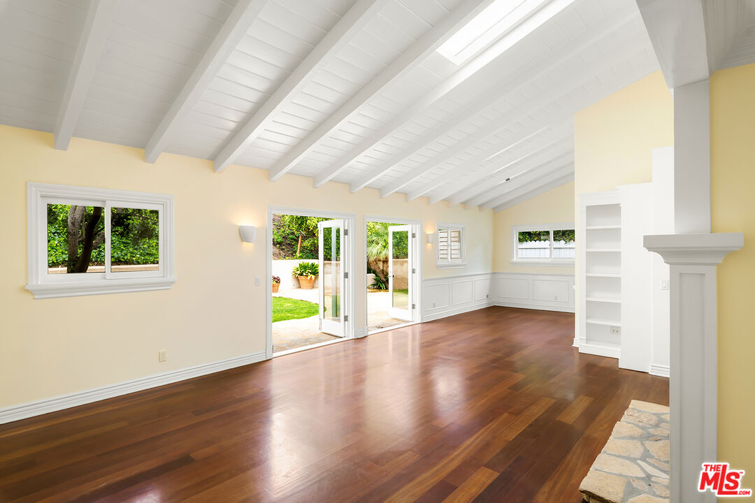 1006 Las Pulgas Rd