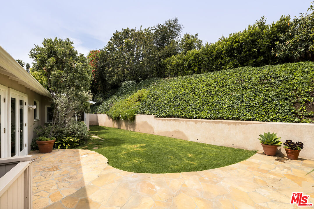 1006 Las Pulgas Rd