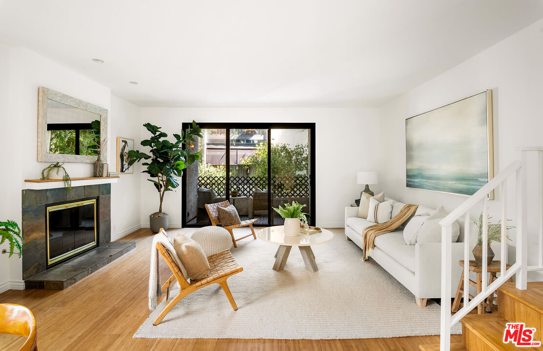 8128 Manitoba St Unit: 106