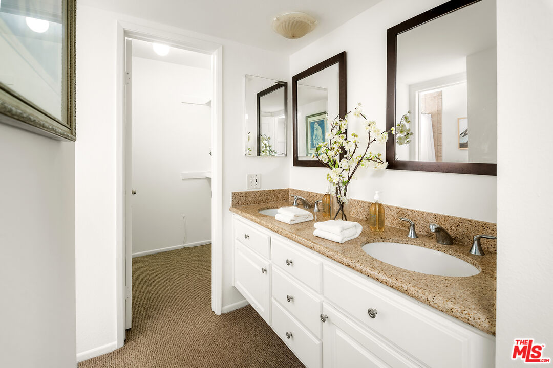 8128 Manitoba St Unit: 106